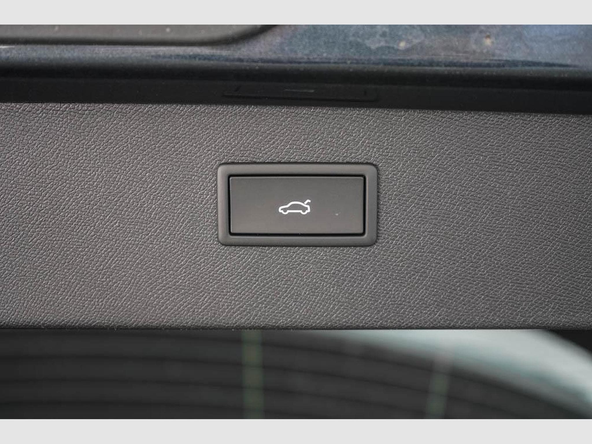 Cupra Formentor 1,5 eTSI DSG (2026) - Photo 20