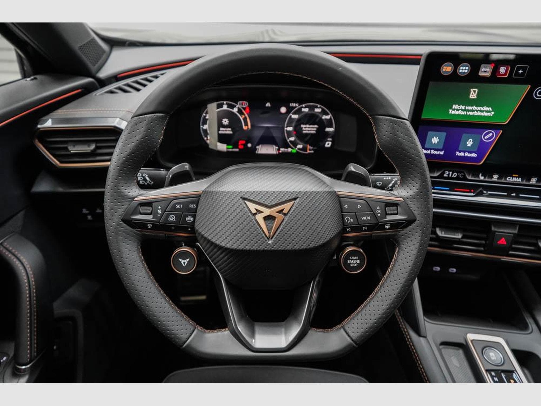 Cupra Formentor 1,5 eTSI DSG (2026) - Photo 9