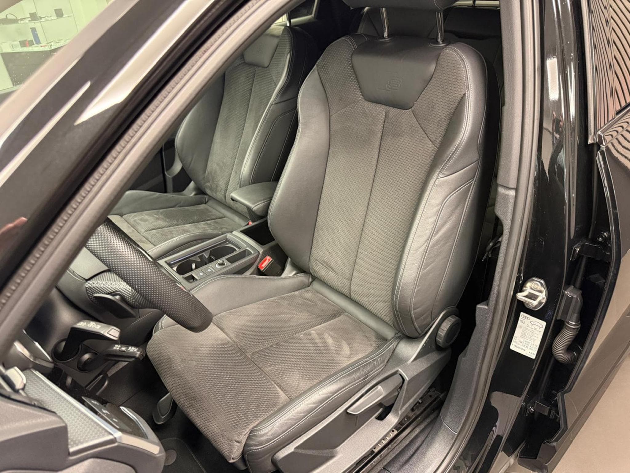 Audi Q3 Sportback S line 40 TFSI quattro 190 CV / 140 kW S tronic (2022) - Photo 2