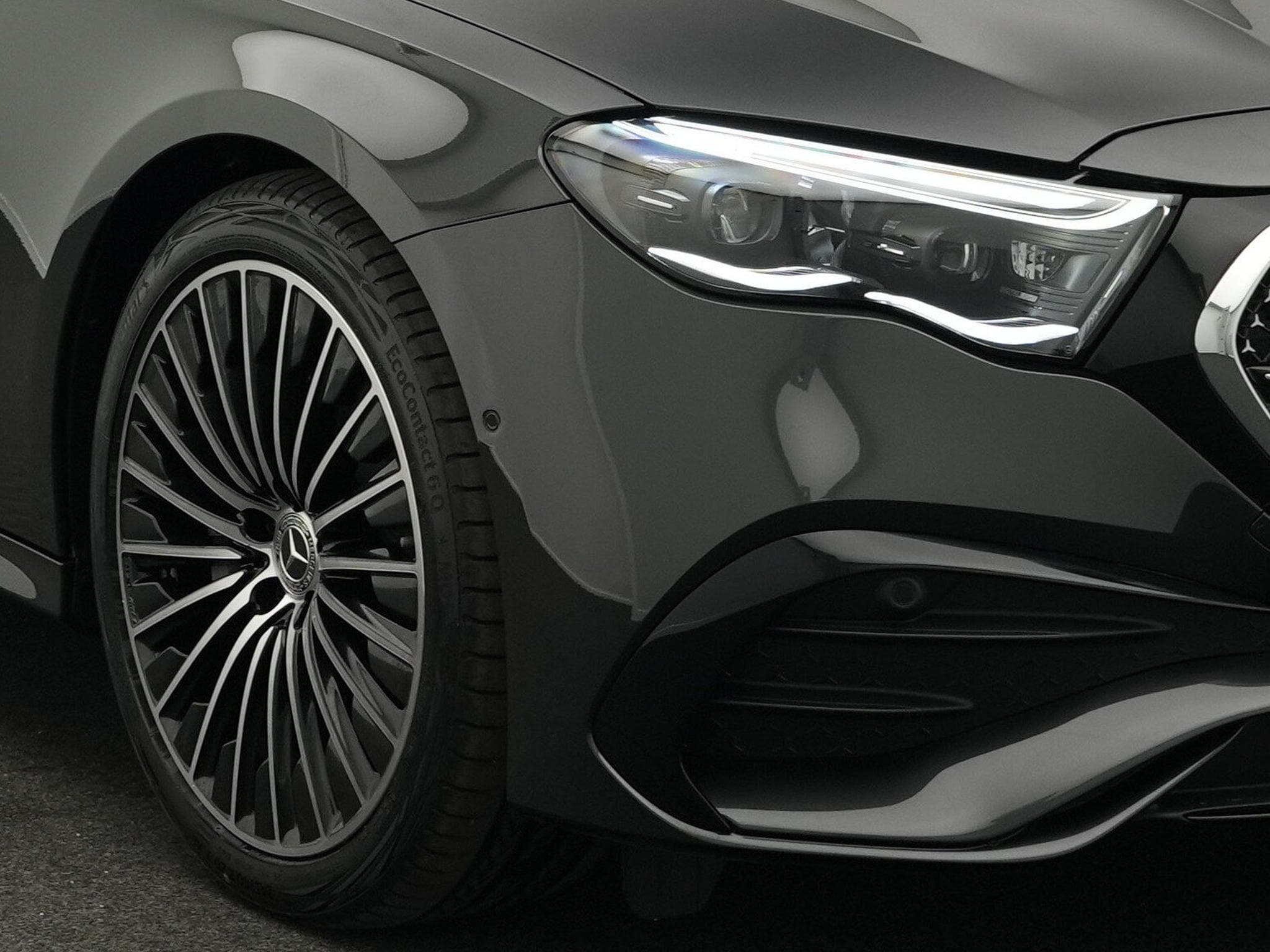 Mercedes E 220 d Limousine (2025) - Photo 9