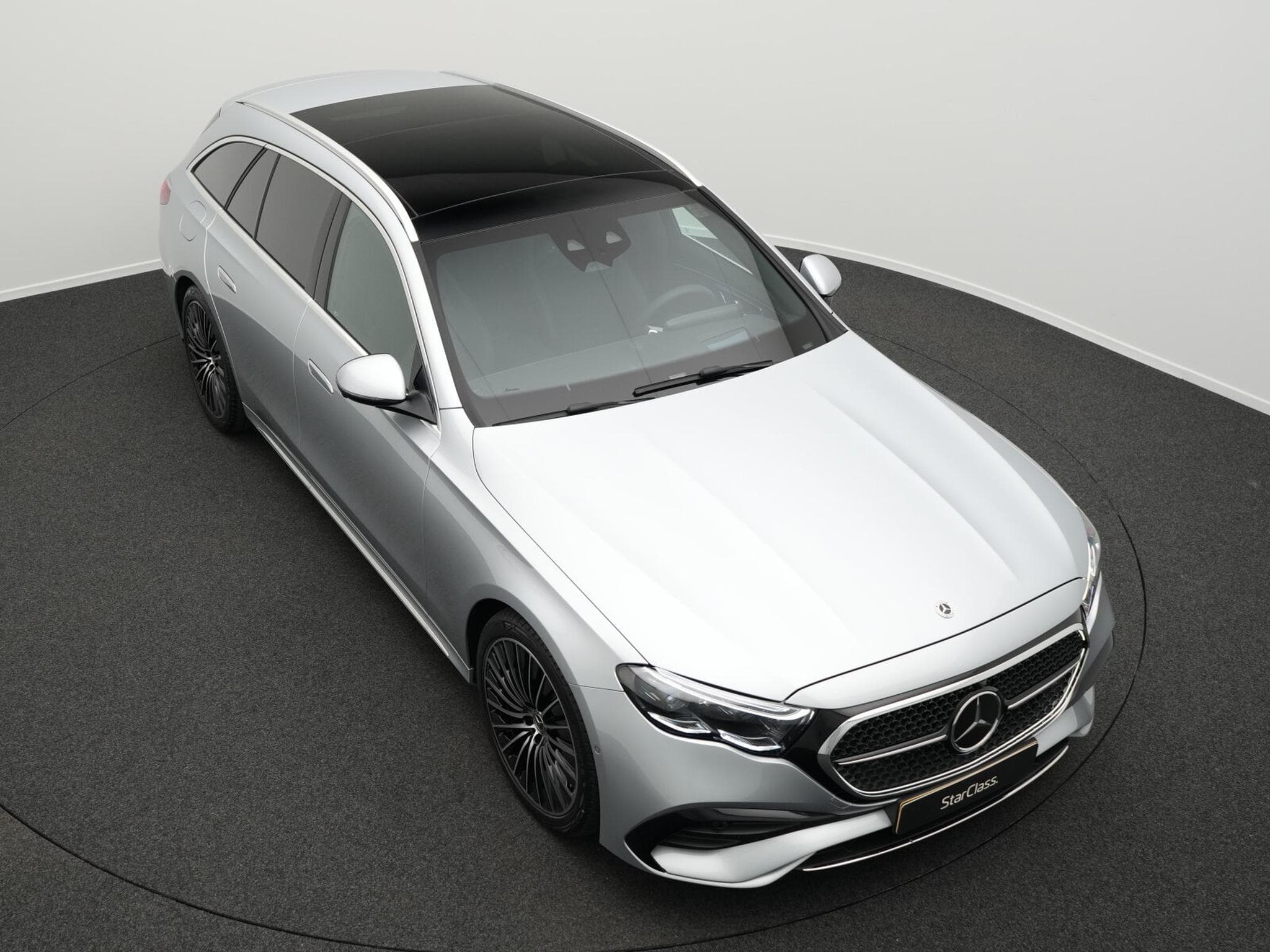 Mercedes E 220 d T-Modell (2025) - Photo 12