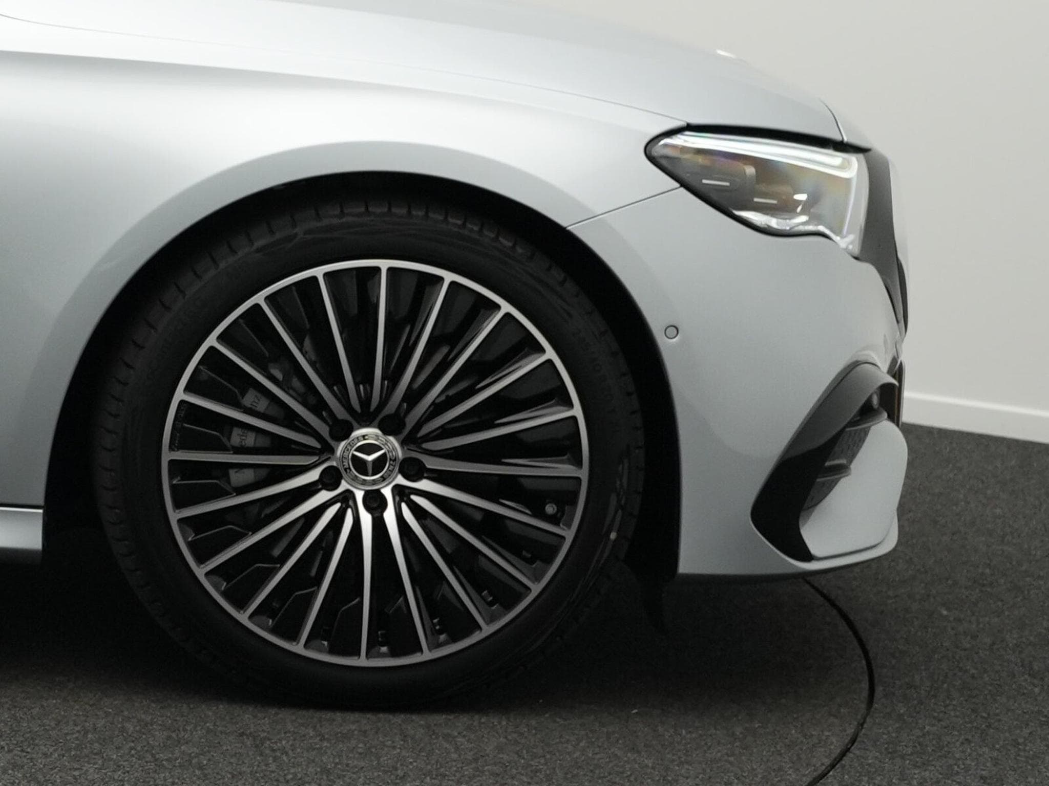 Mercedes E 220 d T-Modell (2025) - Photo 8