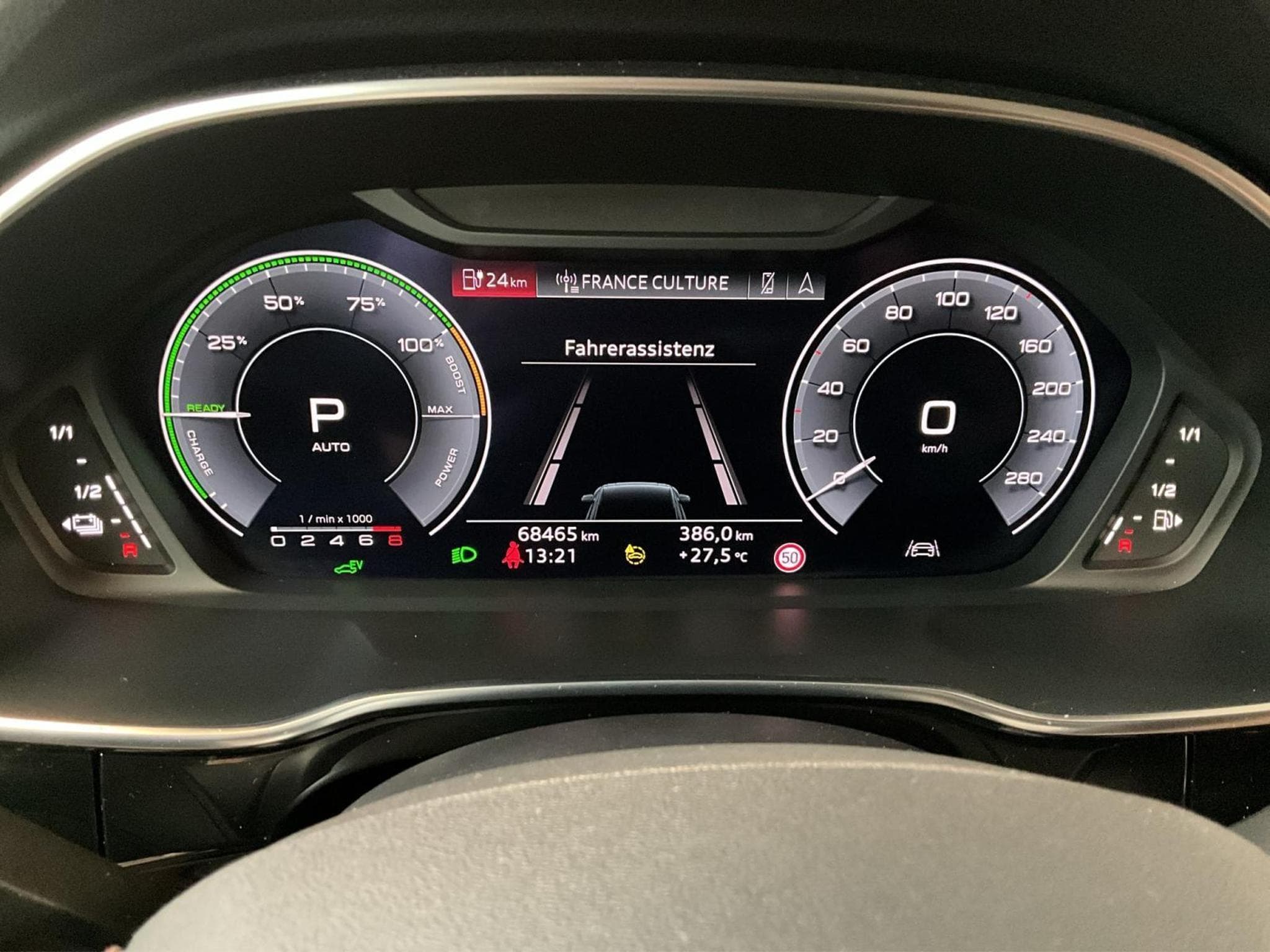 Audi Q3 SB+S-Line+PHEV+45TFSI+S-Tronic+P.Premium (2021) - Foto 13