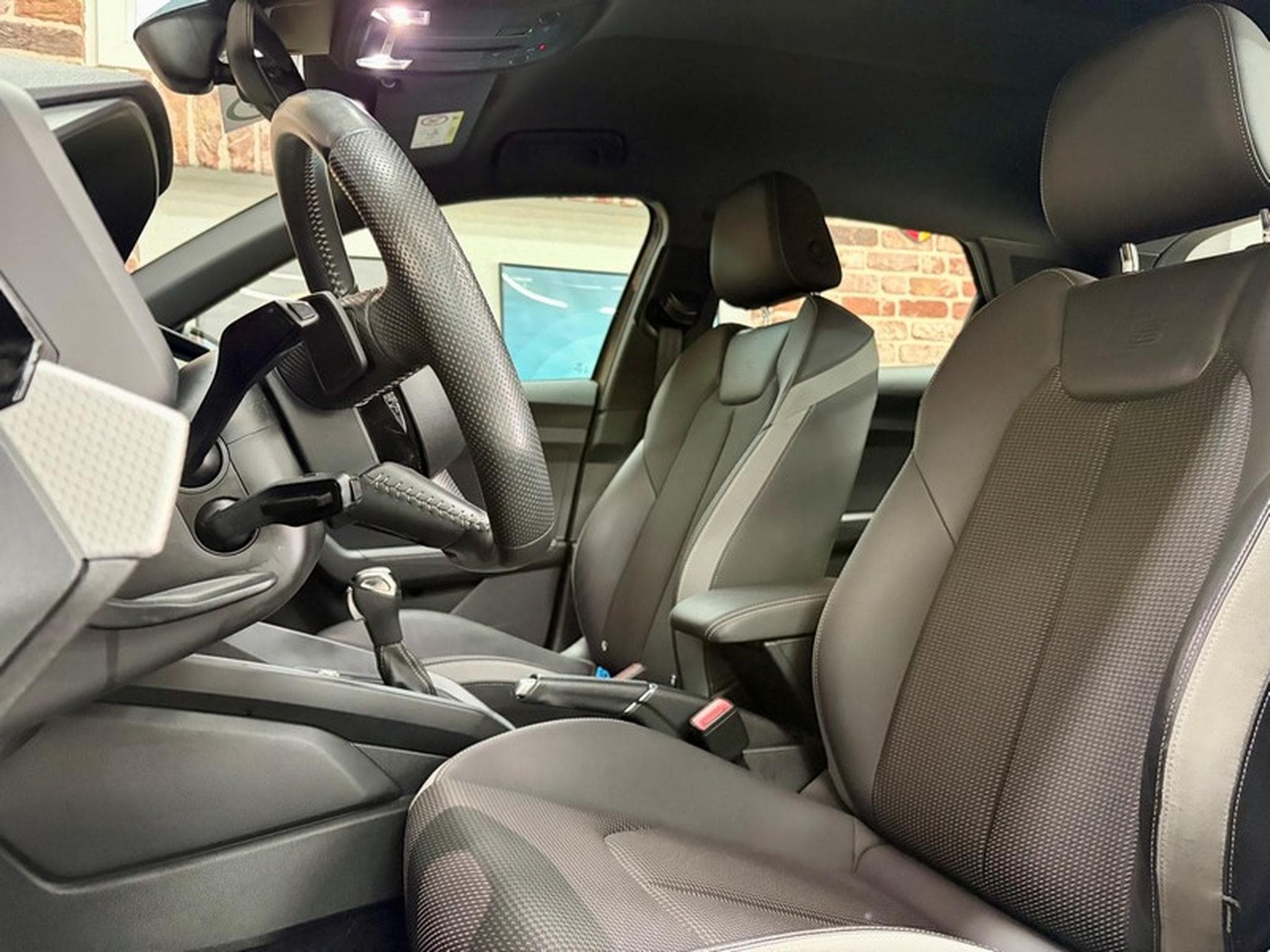 Audi A1 A1 40 TFSi 2.0 200cv Auto S-LINE Navig/SiègCh/ClimaA (2019) - Photo 5