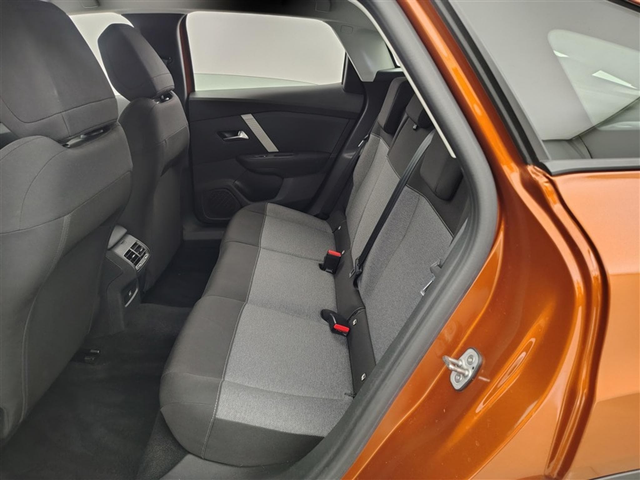 Citroen C4 1.2 PureTech Feel S&S (2022) - Photo 13