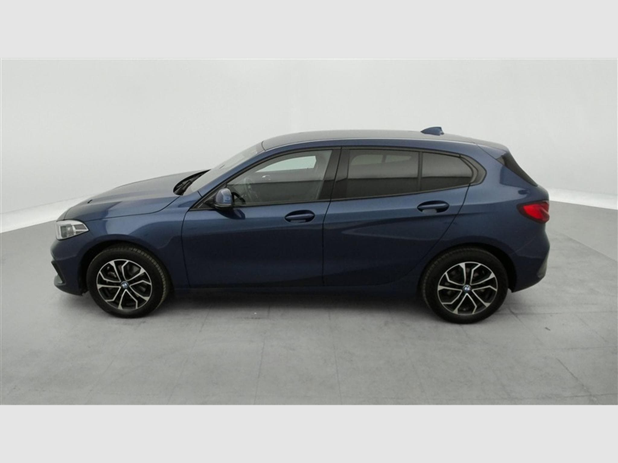 BMW 116 i (2023) - Photo 3