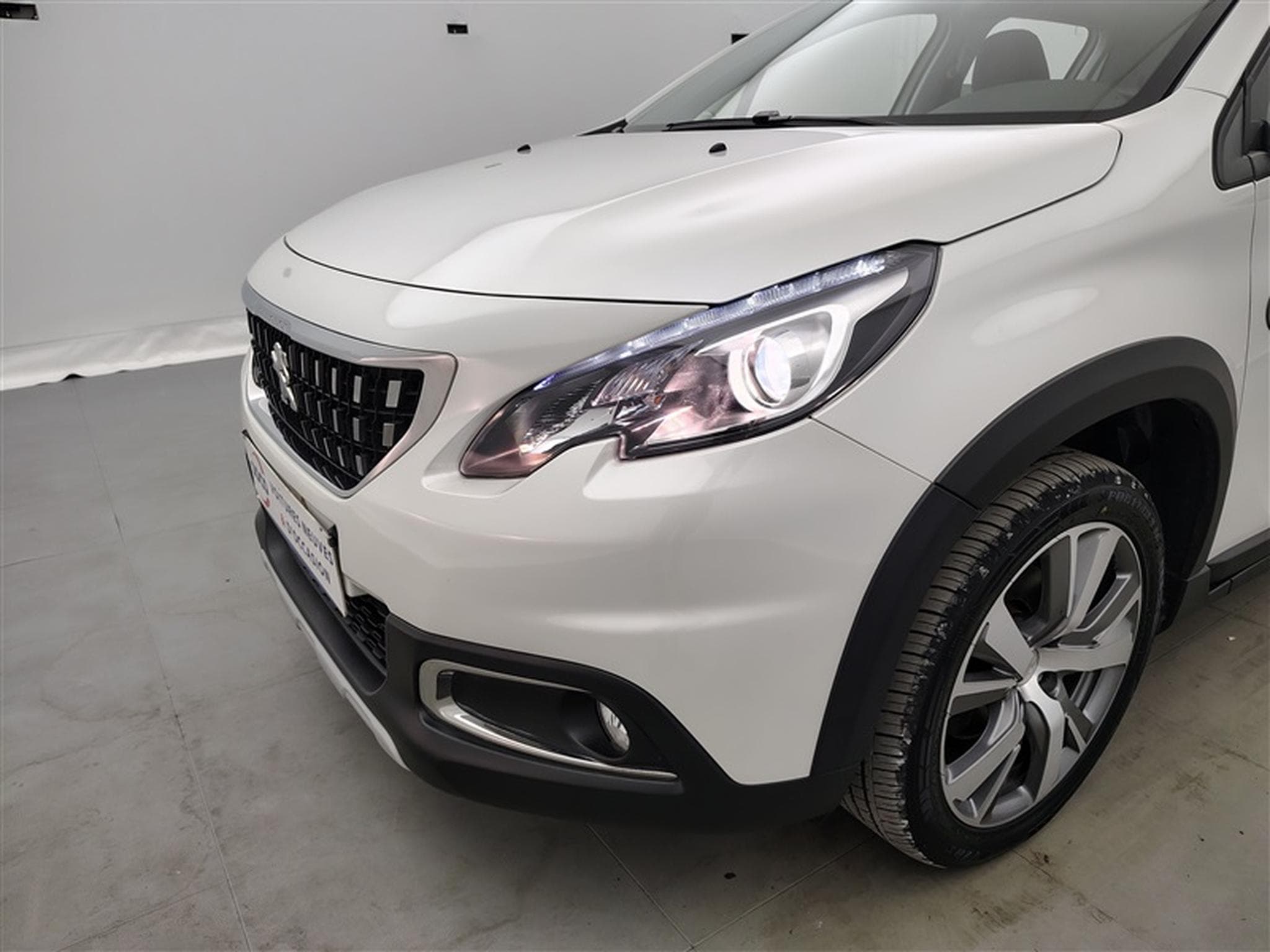 Peugeot 2008 1.2 PureTech 110cv Crossway NAVI / TOIT PANO / CUIR PARTIEL (2019) - Photo 14