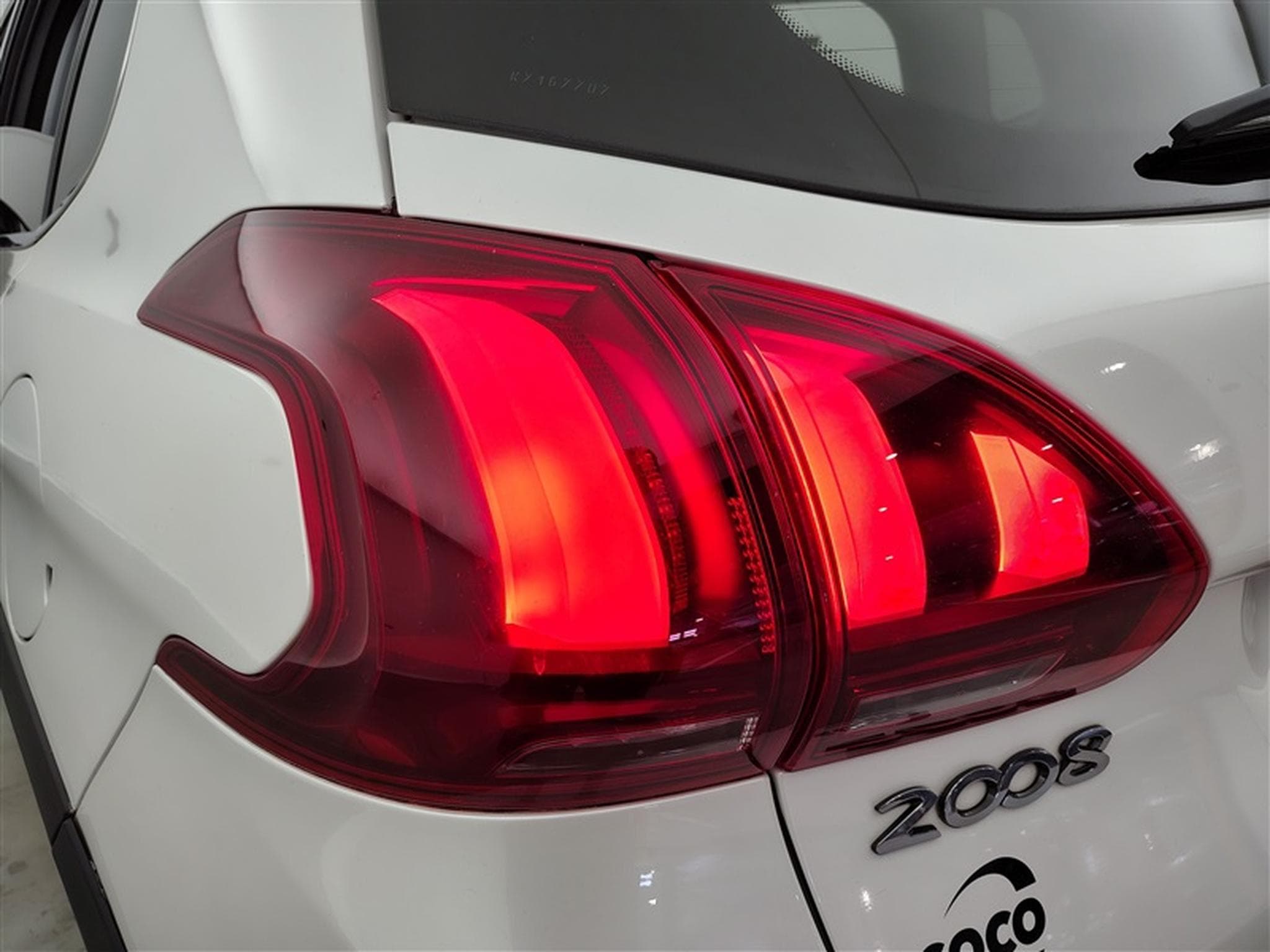 Peugeot 2008 1.2 PureTech 110cv Crossway NAVI / TOIT PANO / CUIR PARTIEL (2019) - Photo 15