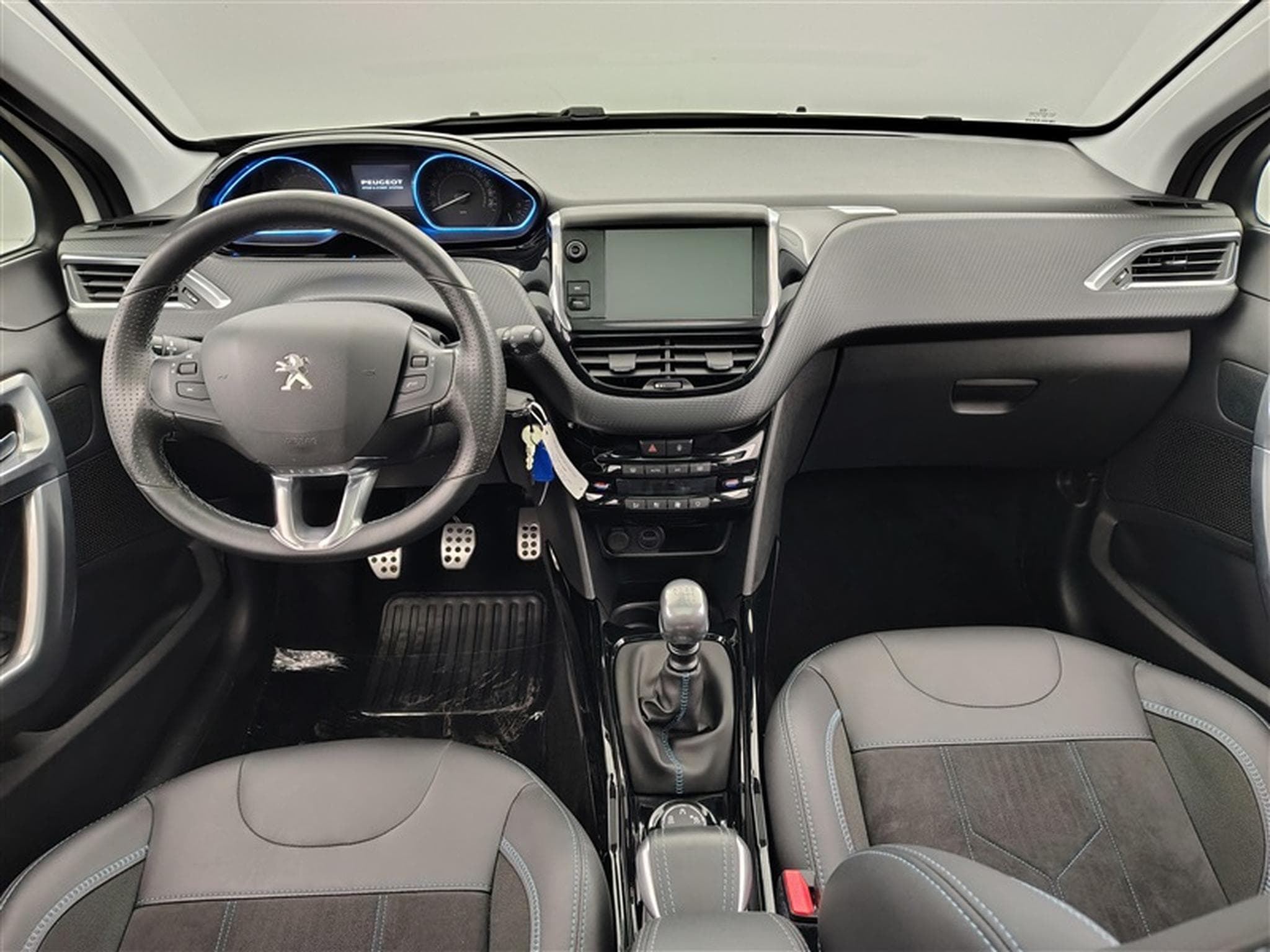 Peugeot 2008 1.2 PureTech 110cv Crossway NAVI / TOIT PANO / CUIR PARTIEL (2019) - Photo 7