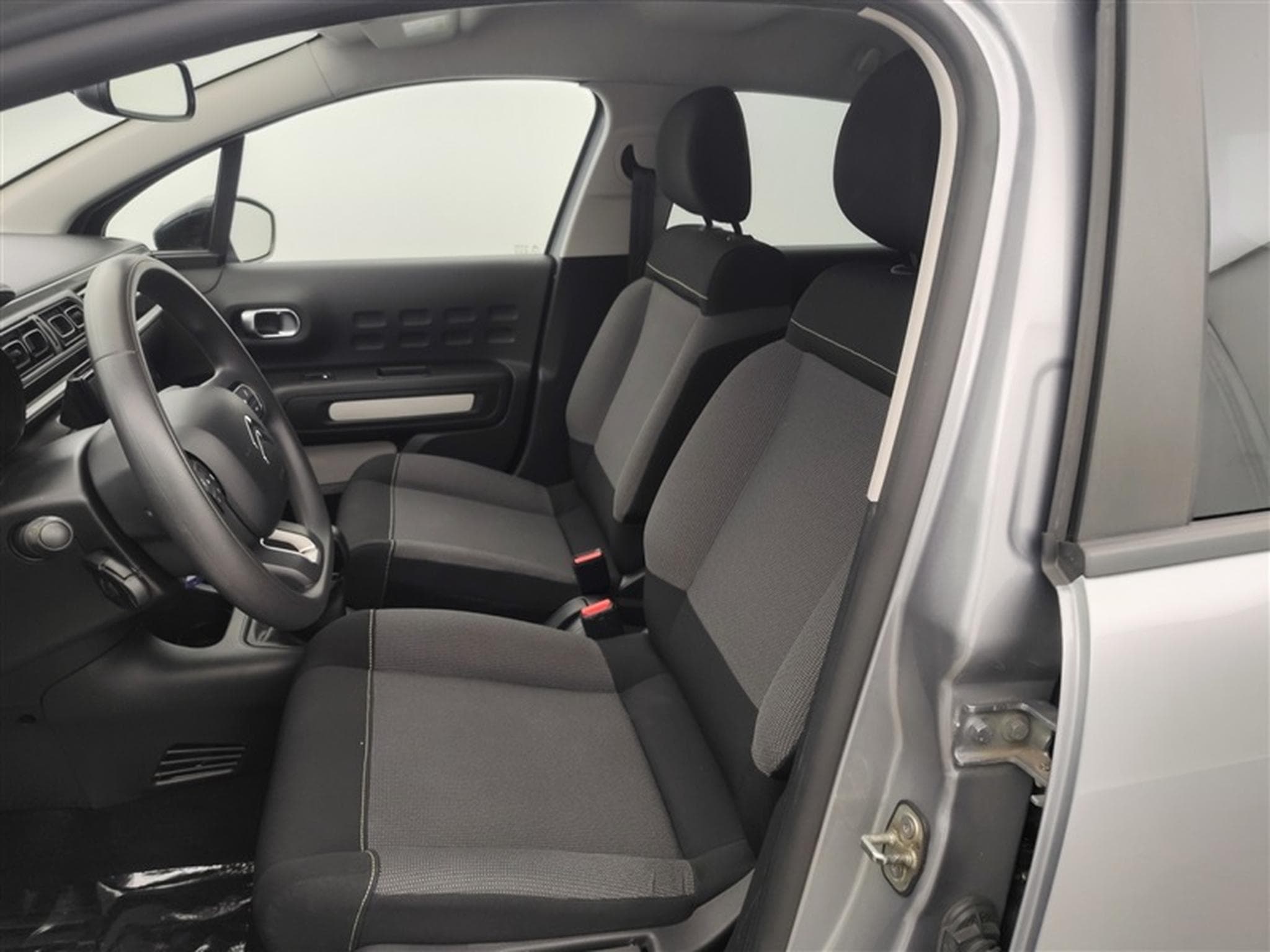 Citroen C3 1.2i PureTech Highlight S&S (EU6.2) (2020) - Photo 7
