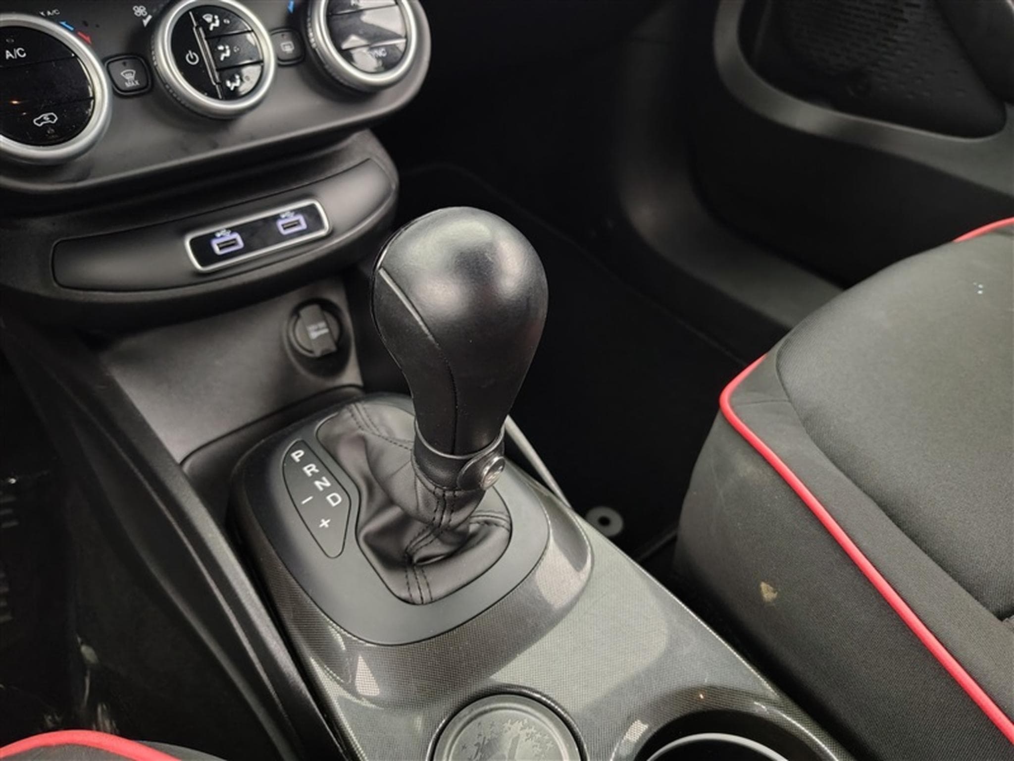 Fiat 500X 1.5T Red **AUTO/CARPLAY/FULL LED/CAMERA** (2023) - Photo 12