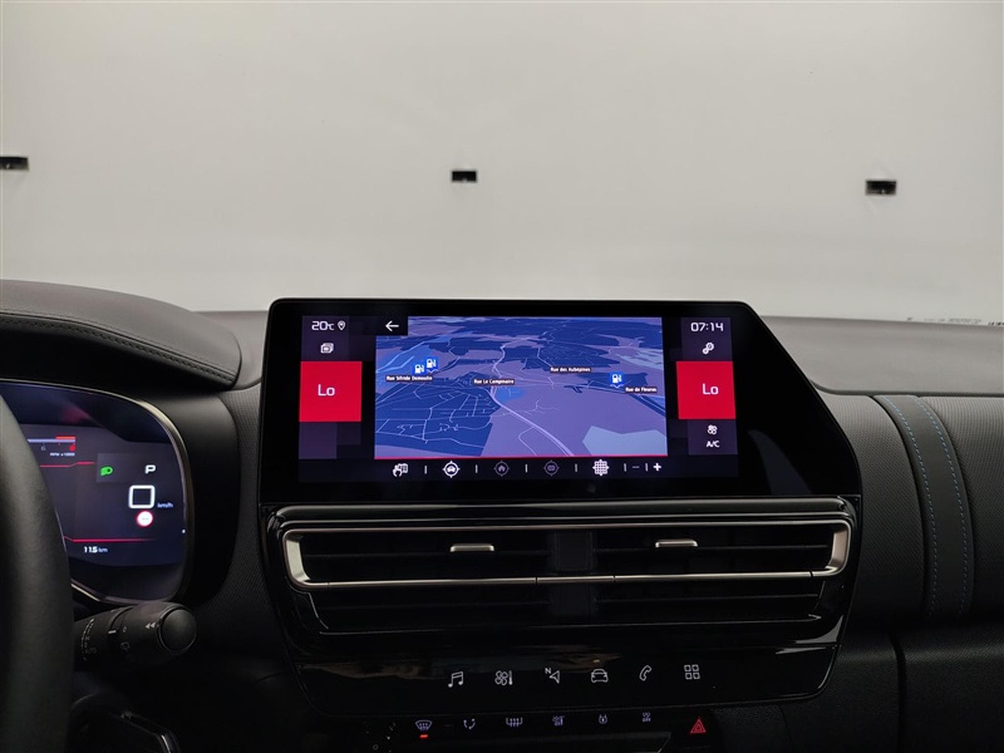 Citroen C5 Aircross 1.2 PureTech EAT/8 Live NAVI / CARPLAY / FULL LED (2023) - Photo 11