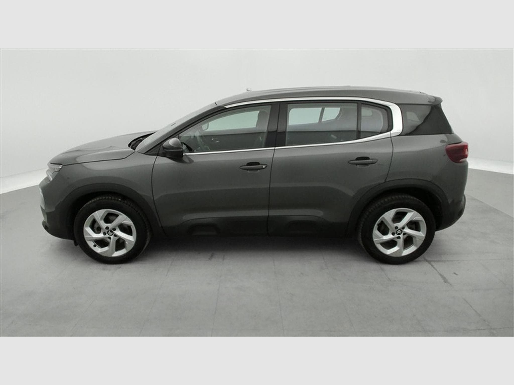 Citroen C5 Aircross 1.2 PureTech EAT/8 Live NAVI / CARPLAY / FULL LED (2023) - Photo 3