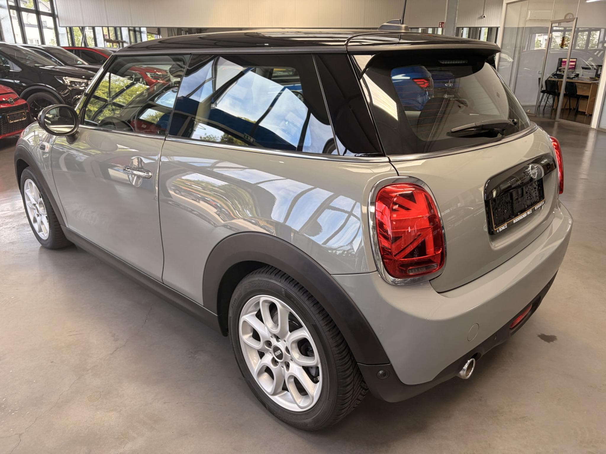 Mini Cooper 1.5 Essence 136HP (2019) - Foto 5