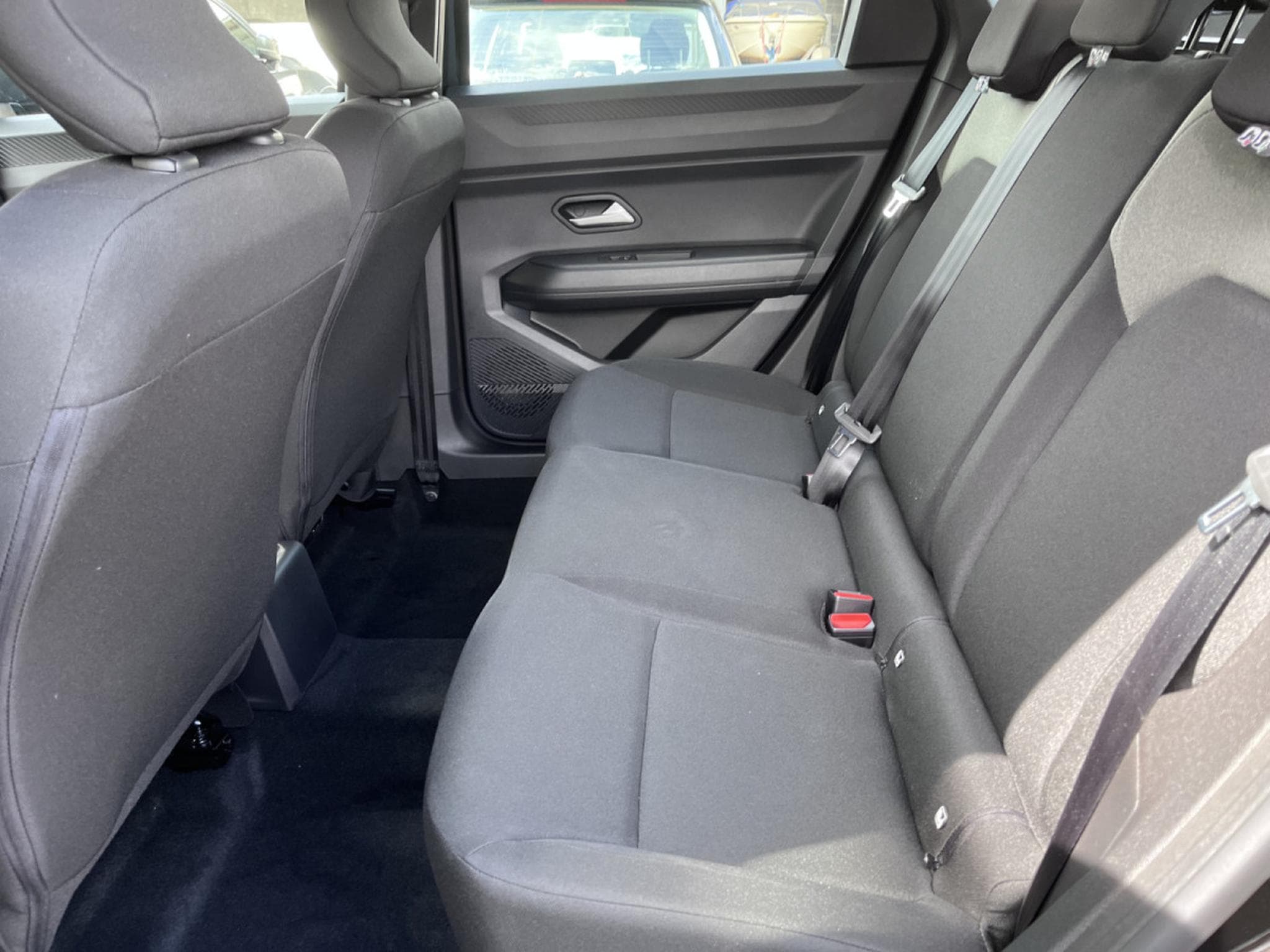 Dacia Bigster 1.2 Mild Hybrid 140 Essential (2026) - Foto 11