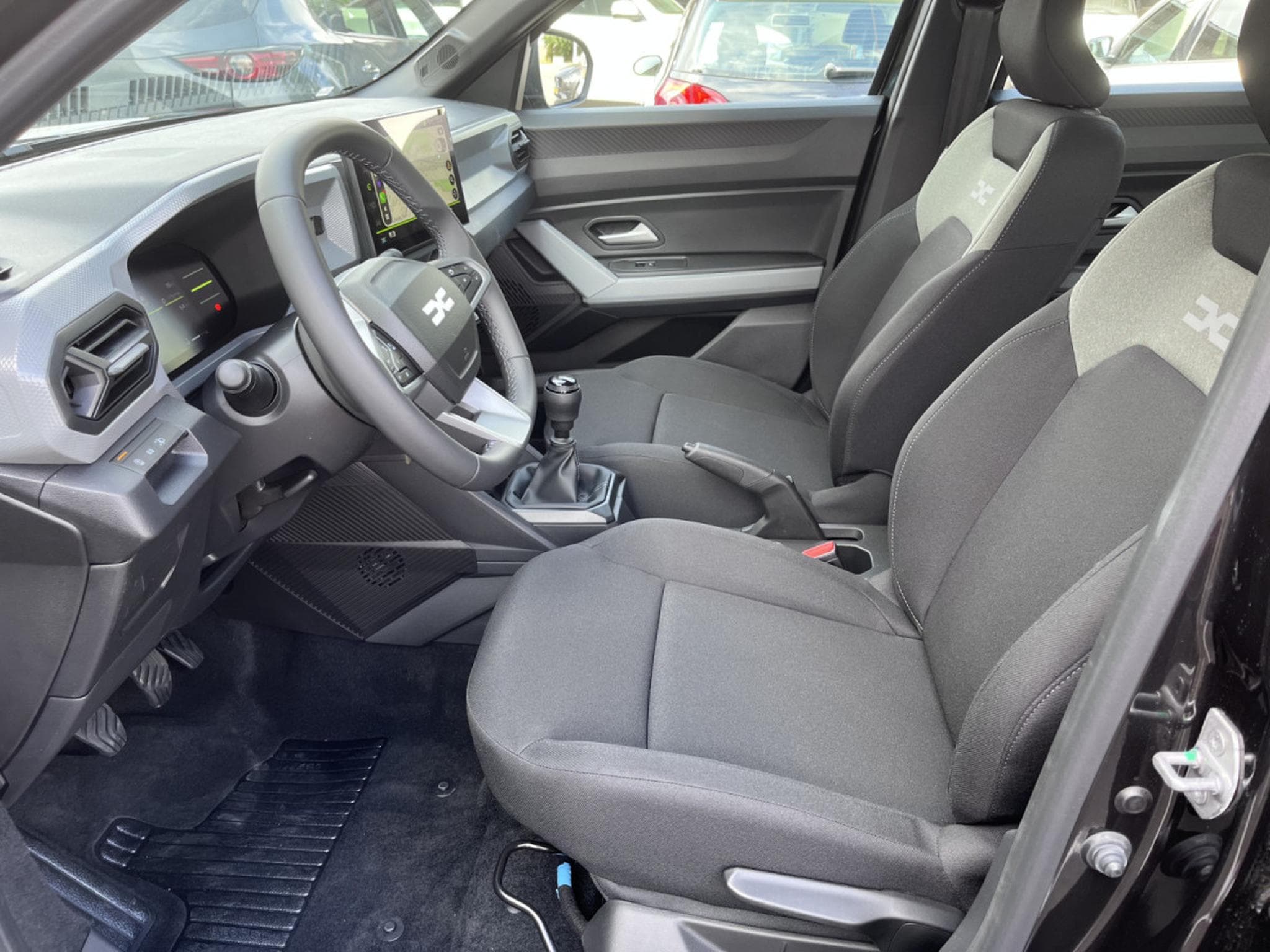 Dacia Bigster 1.2 Mild Hybrid 140 Essential (2026) - Foto 9