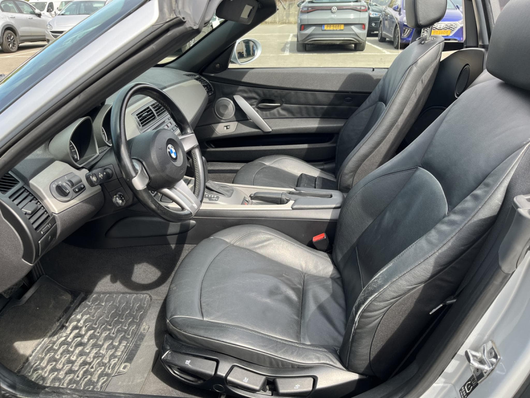 BMW Z4 2.2i Roadster Automatik Cuir Xenon PDC (2004) - Foto 9
