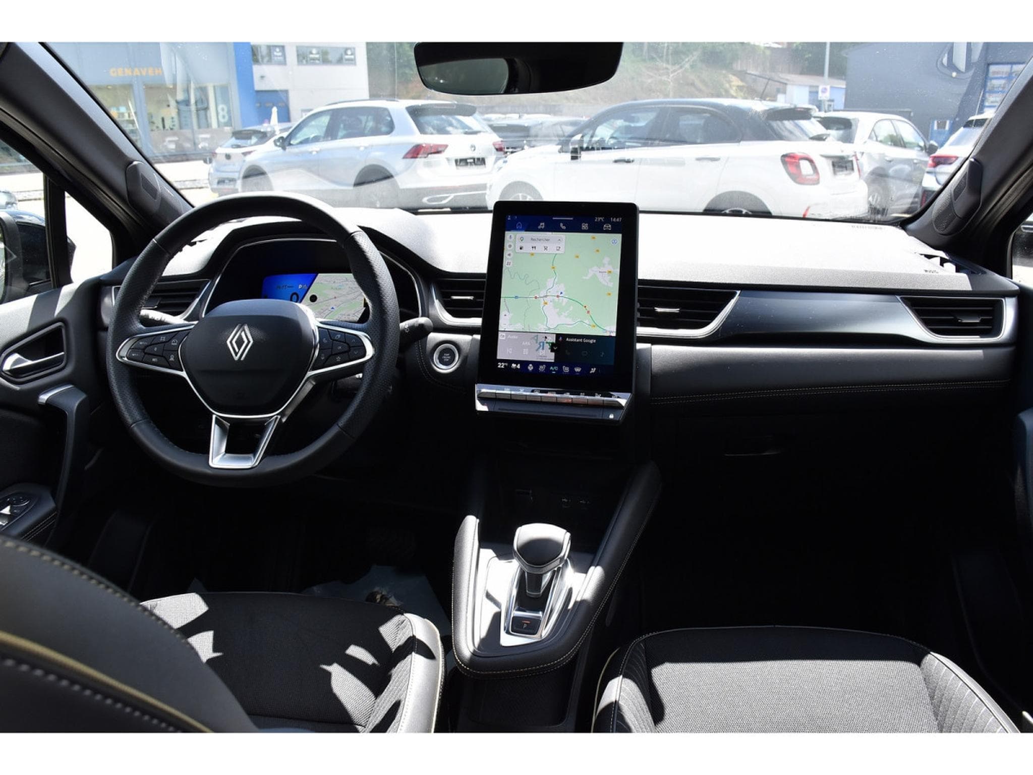 Renault Symbioz 1.6 E-TECH HEV Iconic EDC PANO HARMAN CAM360 1° MAIN (2025) - Photo 11