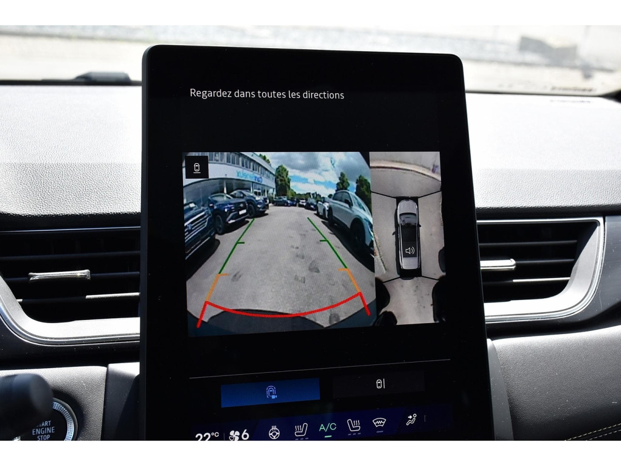 Renault Symbioz 1.6 E-TECH HEV Iconic EDC PANO HARMAN CAM360 1° MAIN (2025) - Photo 14