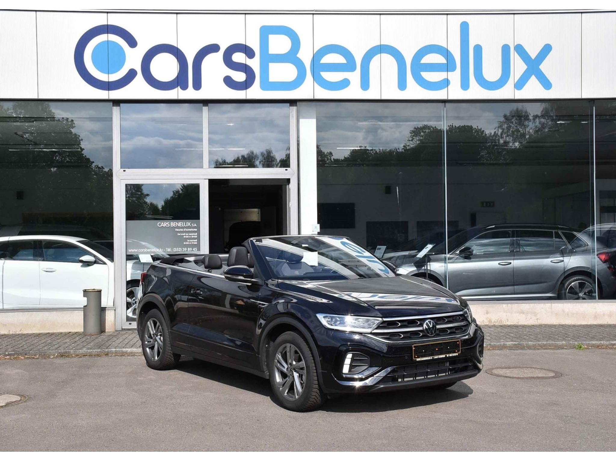 VW T-Roc Cabrio 1.5 TSI R-Line CUIR TRAVEL SIDE CHFF ADD MATRIX CAM (2025) - Photo 1