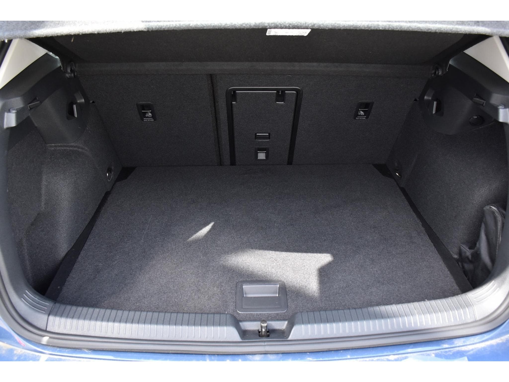VW Golf 2.0 TDI Life DSG ACC GPS LANE 1° MAIN (2025) - Photo 21