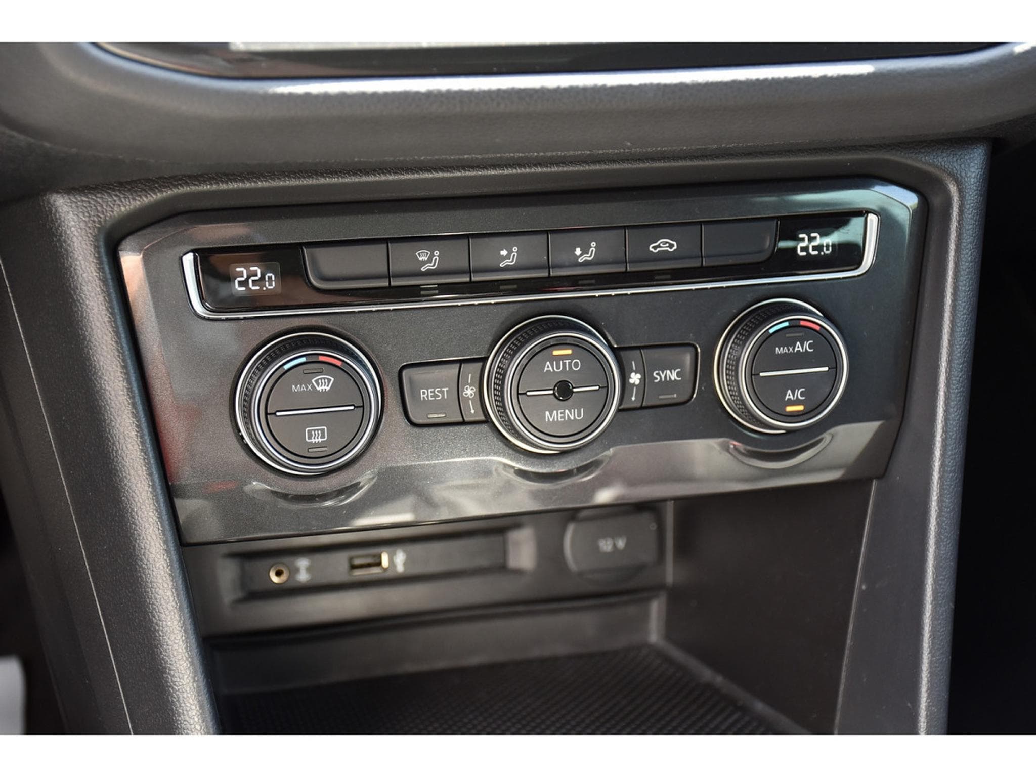 VW Tiguan 2.0 TSI 4Motion Highline DSG ACC LANE GPS CAM PARK 1° MAIN (2018) - Photo 18