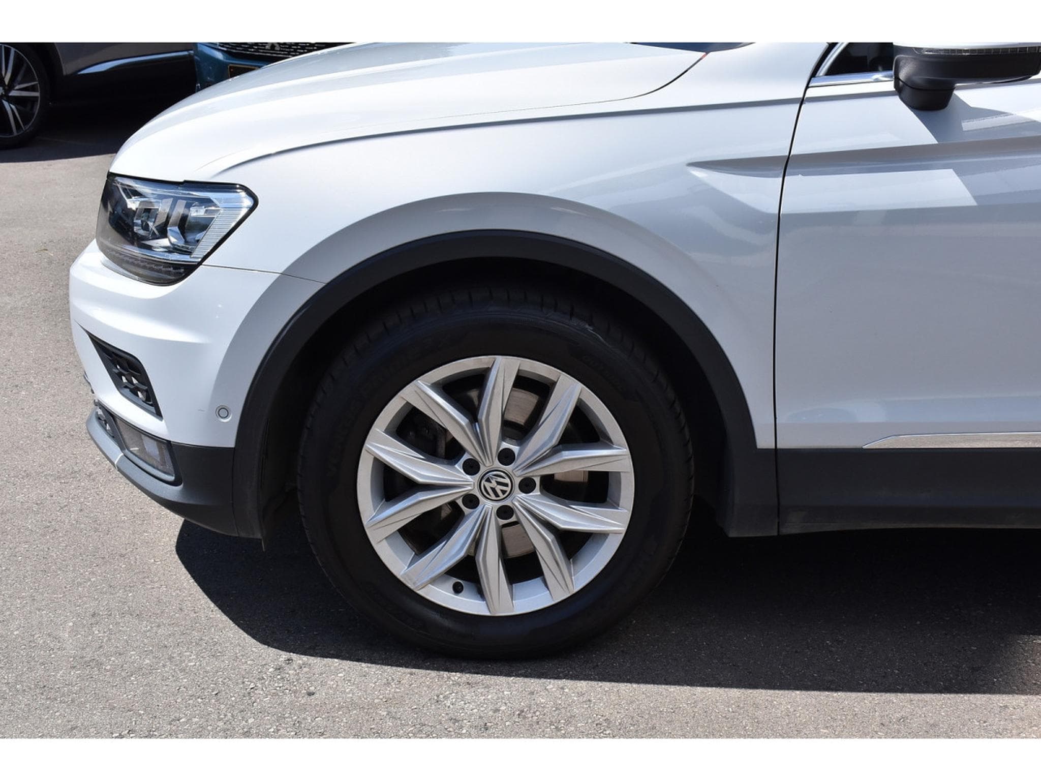 VW Tiguan 2.0 TSI 4Motion Highline DSG ACC LANE GPS CAM PARK 1° MAIN (2018) - Photo 5