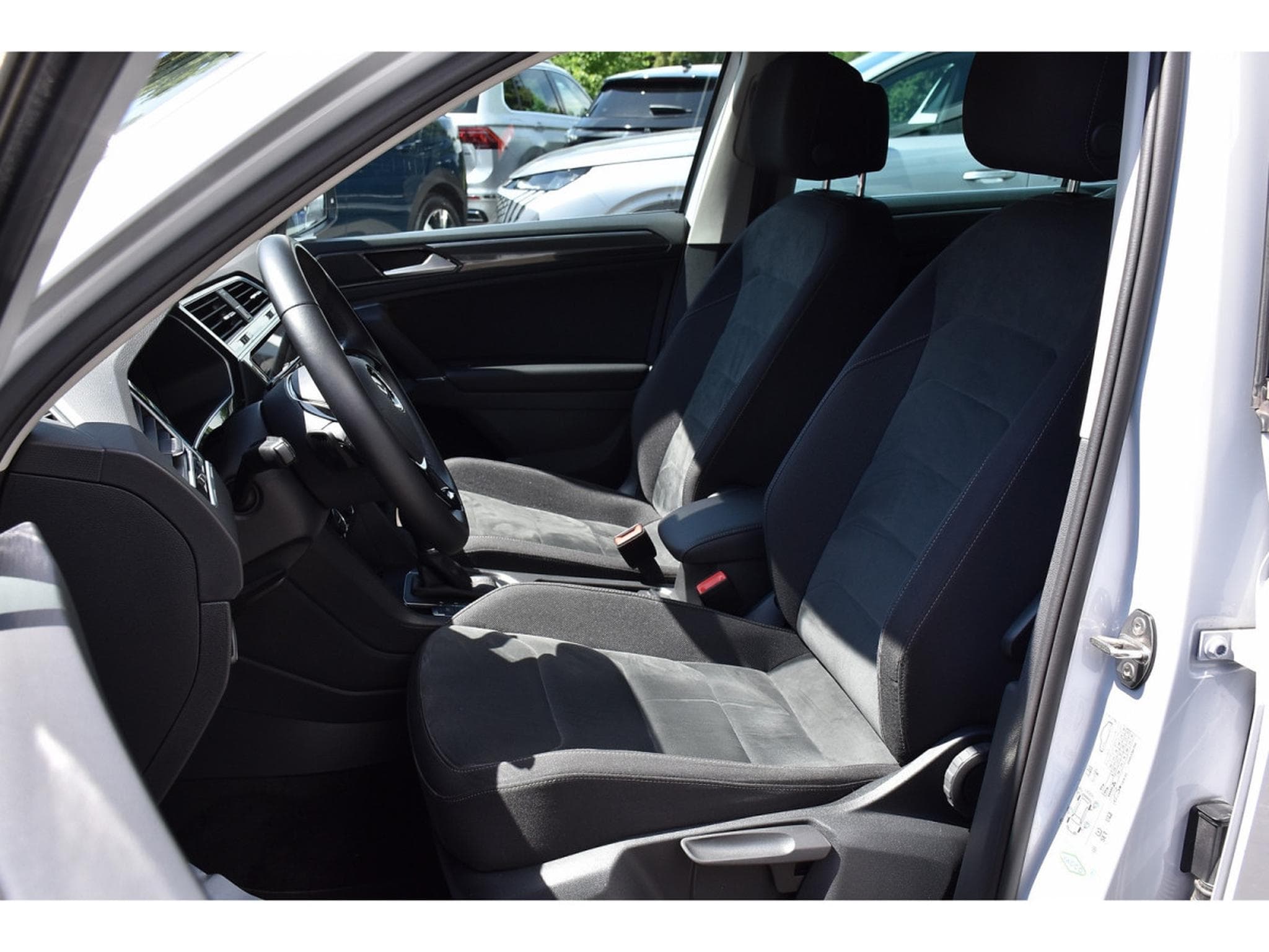 VW Tiguan 2.0 TSI 4Motion Highline DSG ACC LANE GPS CAM PARK 1° MAIN (2018) - Photo 6