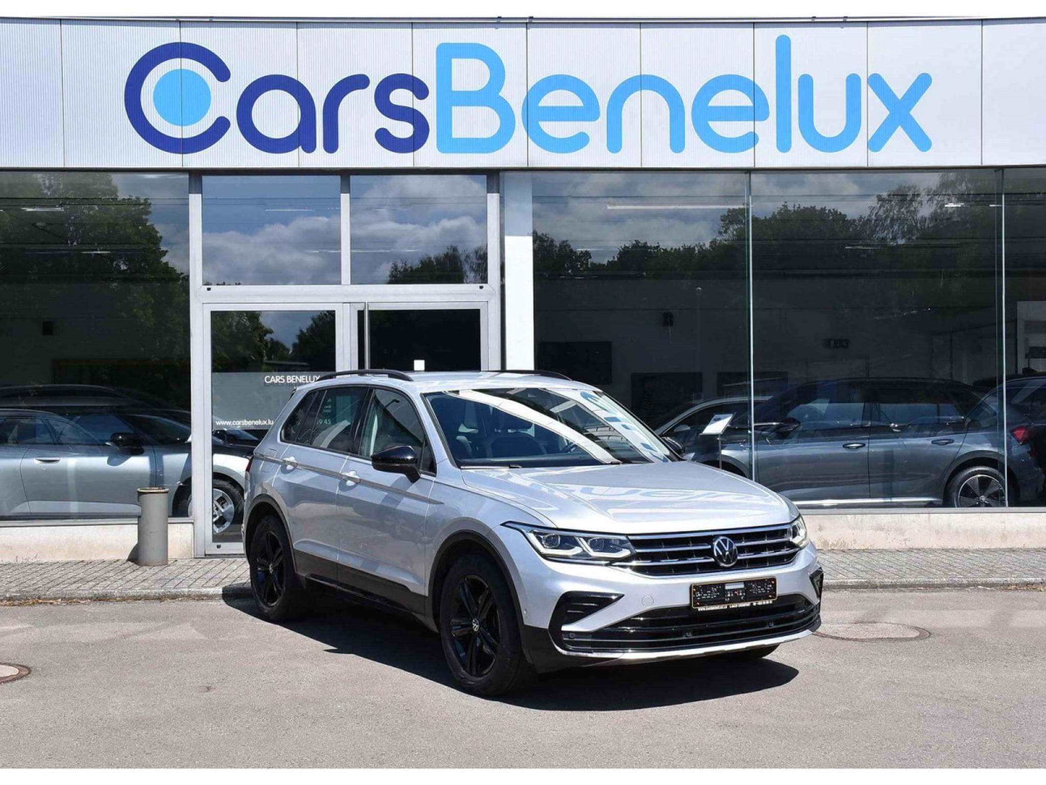 VW Tiguan 1.5 TSI URBAN SPORT DSG ACC BLIS HUD H&K ATT RMQ 1° MAIN (2022) - Photo 1