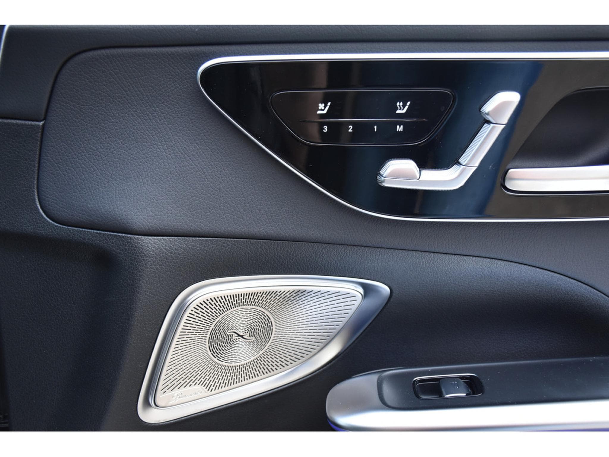 Mercedes C 220 CDI Break 4Matic All Terrain 9G PANO MEMO DISTR ATT RMQ (2025) - Photo 17
