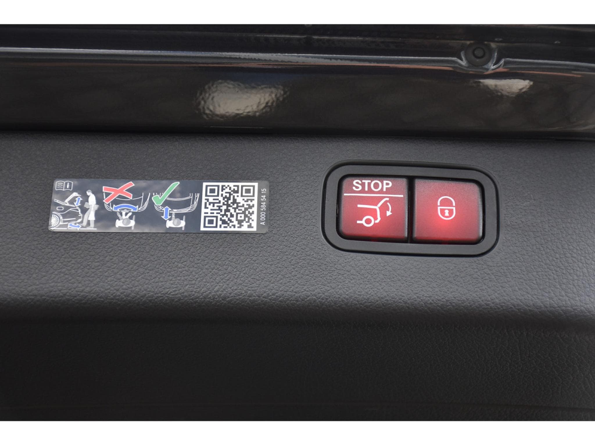 Mercedes C 220 CDI Break 4Matic All Terrain 9G PANO MEMO DISTR ATT RMQ (2025) - Photo 21