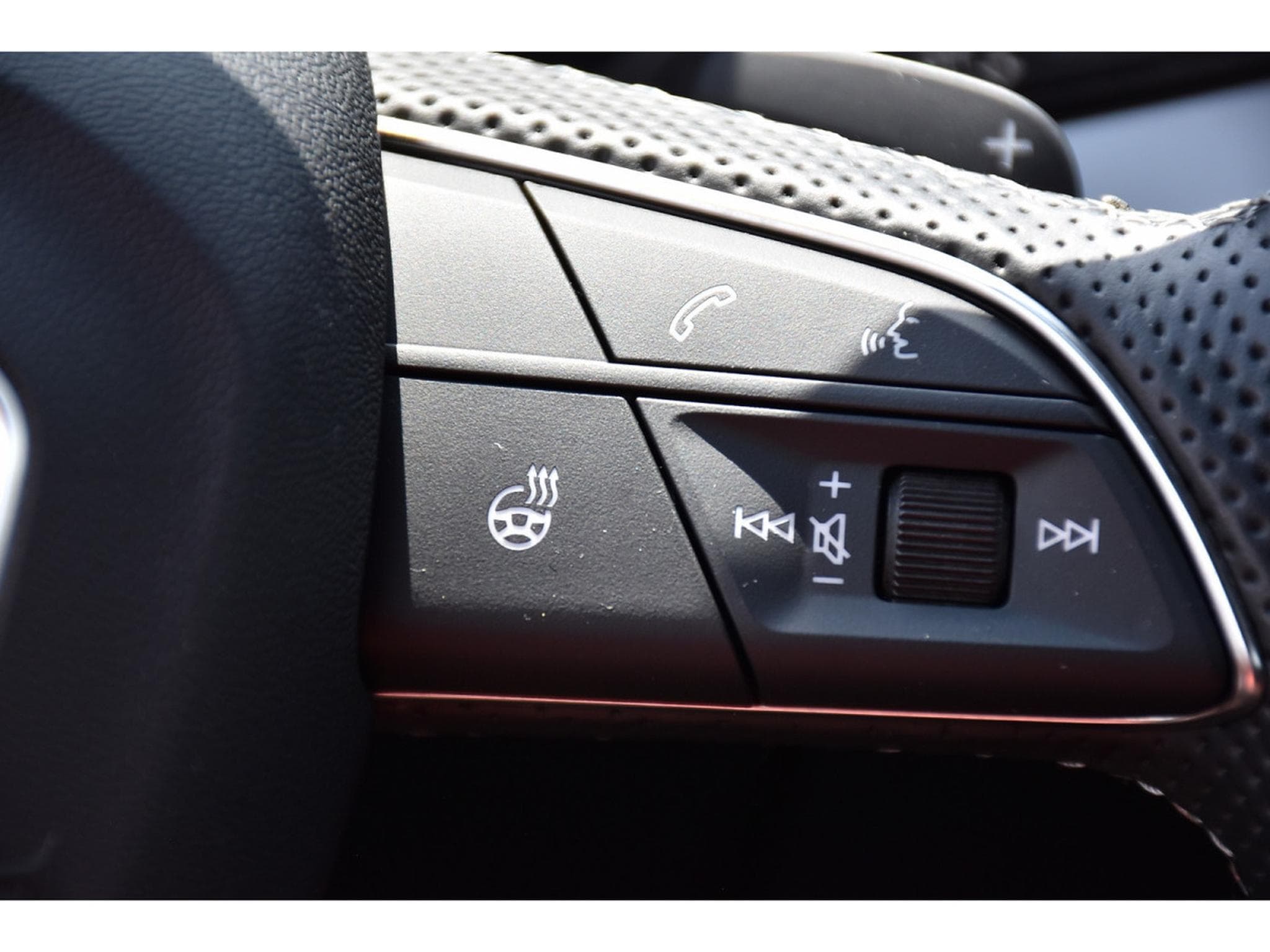 Audi Q5 Sportback 40 TDI Quattro S-Line S-Tronic ACC SIDE MATRIX (2023) - Photo 20