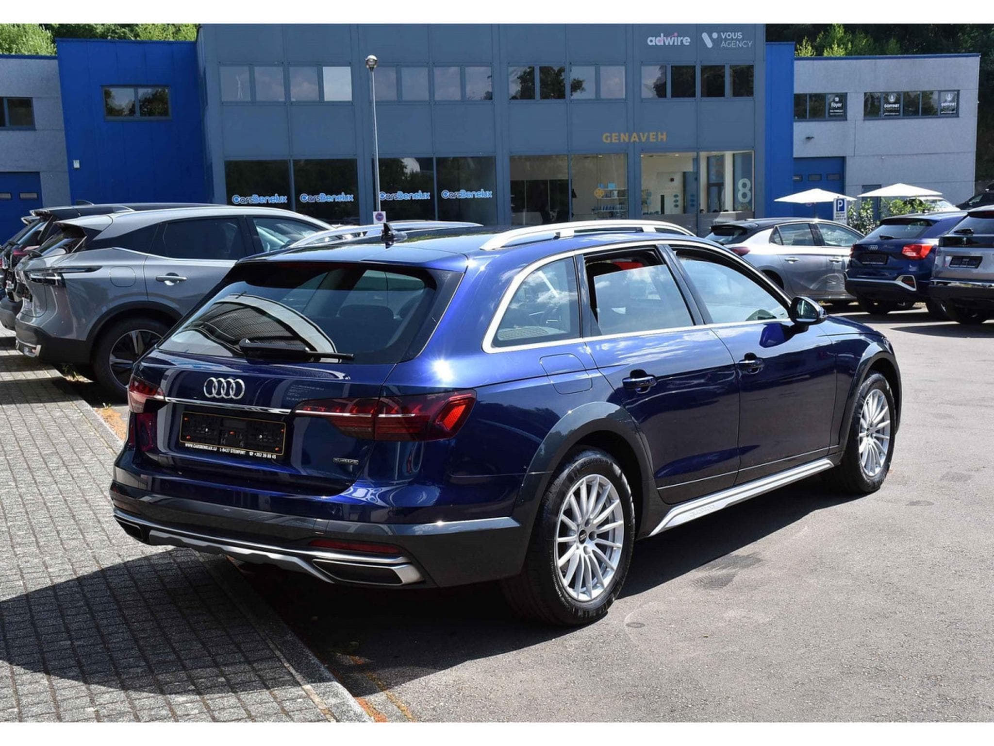 Audi A4 40 TDI Quattro S-Tronic CUIR GPS ATT RMQ CAM 1° MAIN (2022) - Photo 4