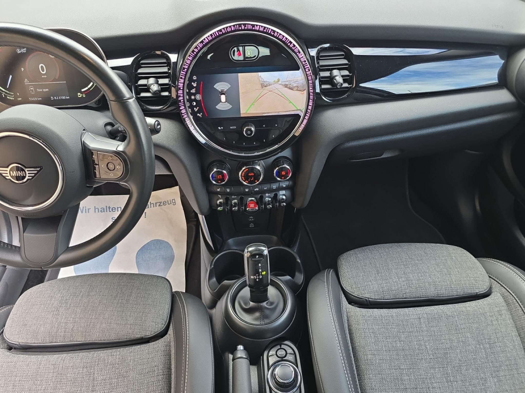Mini Cooper 3 Facelift (2023) - Photo 15