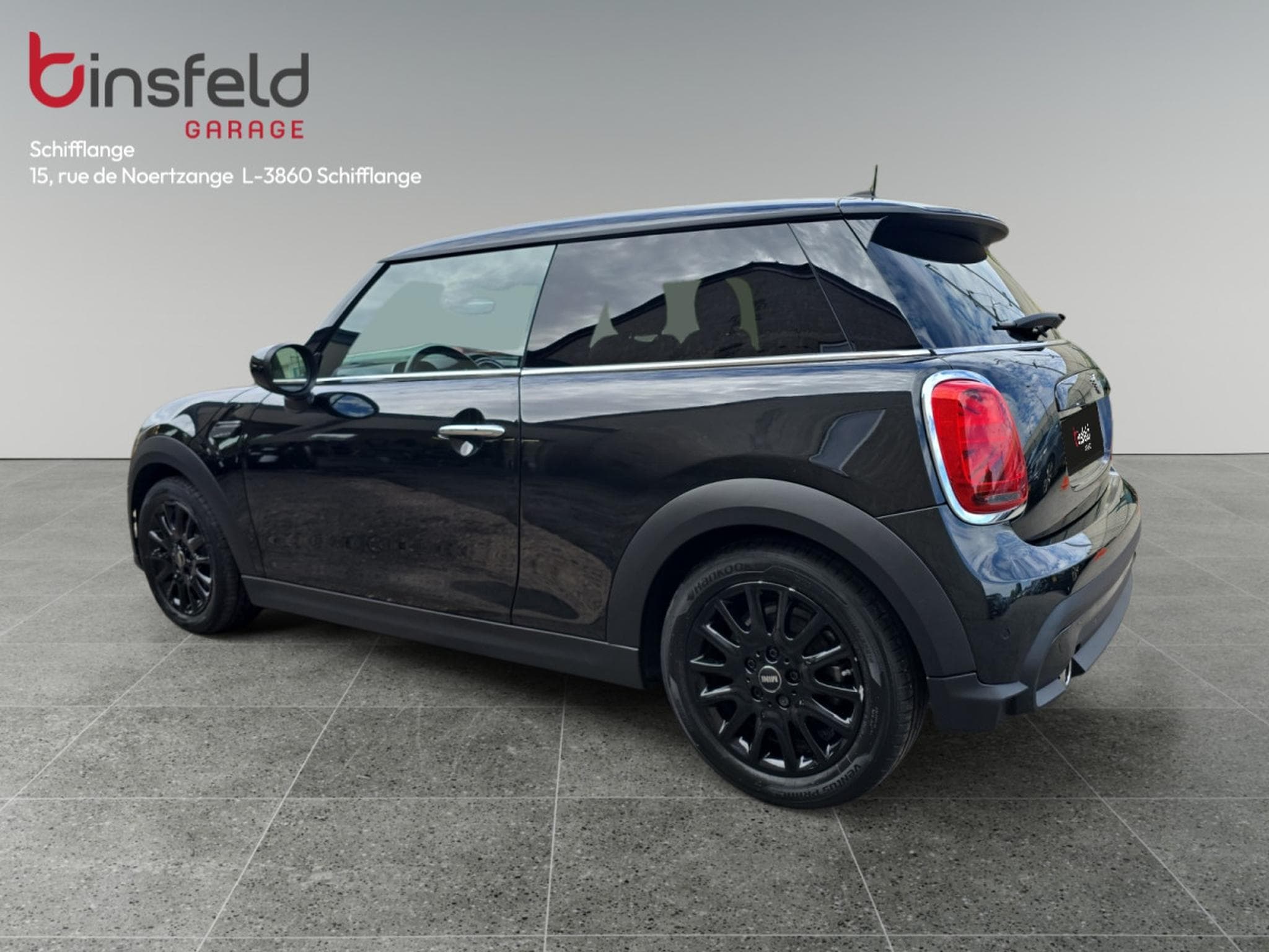 Mini Cooper 3 Facelift (2023) - Photo 3