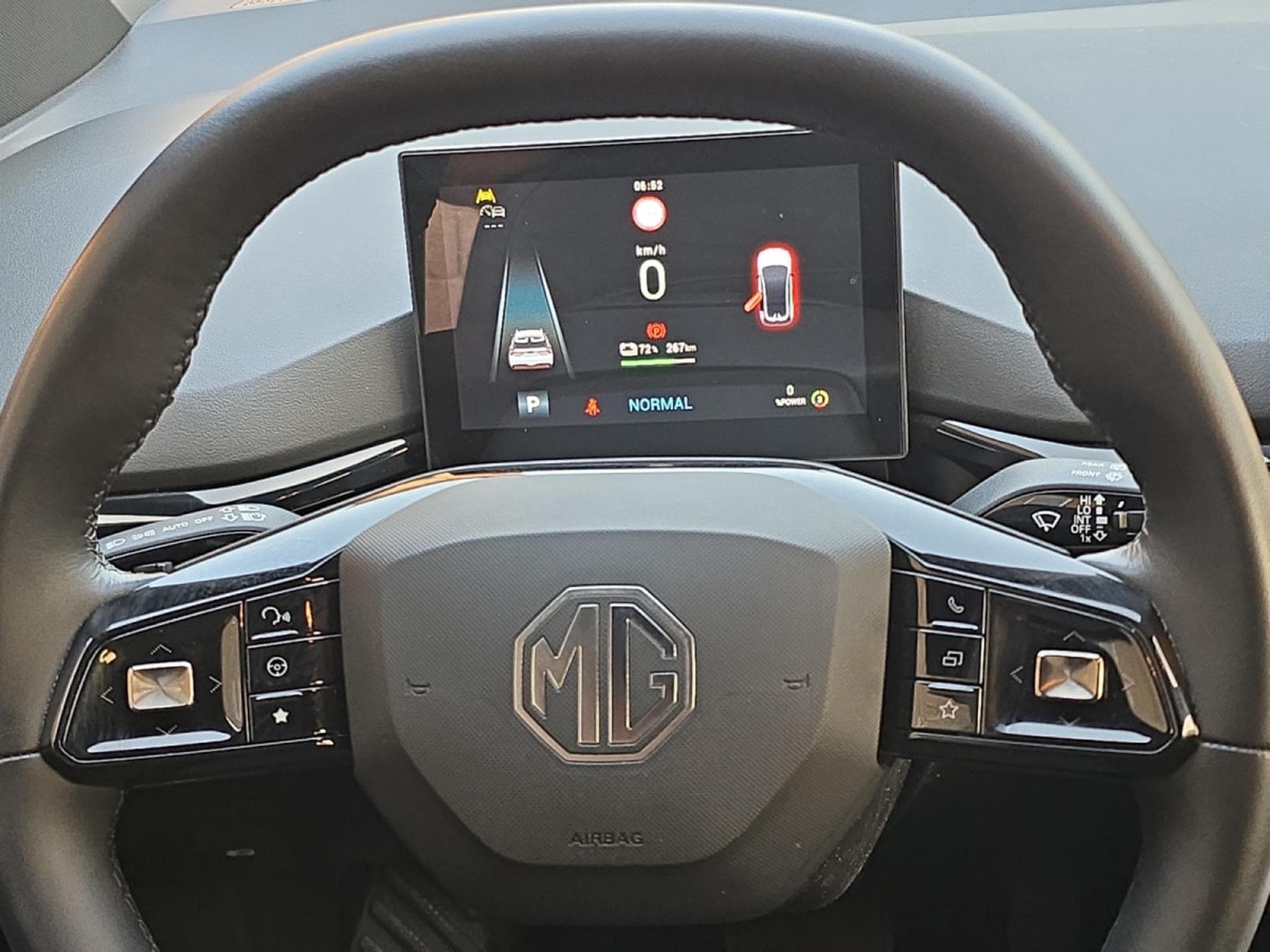 MG MG4 Electrique 5D CVT 4/5DOORS (2023) - Photo 14