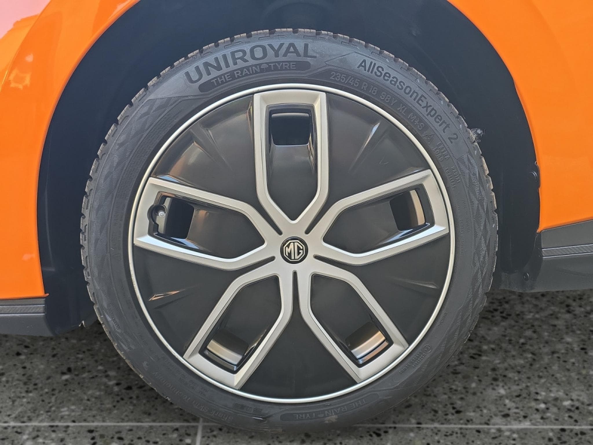 MG MG4 Electrique 5D CVT 4/5DOORS (2023) - Photo 9