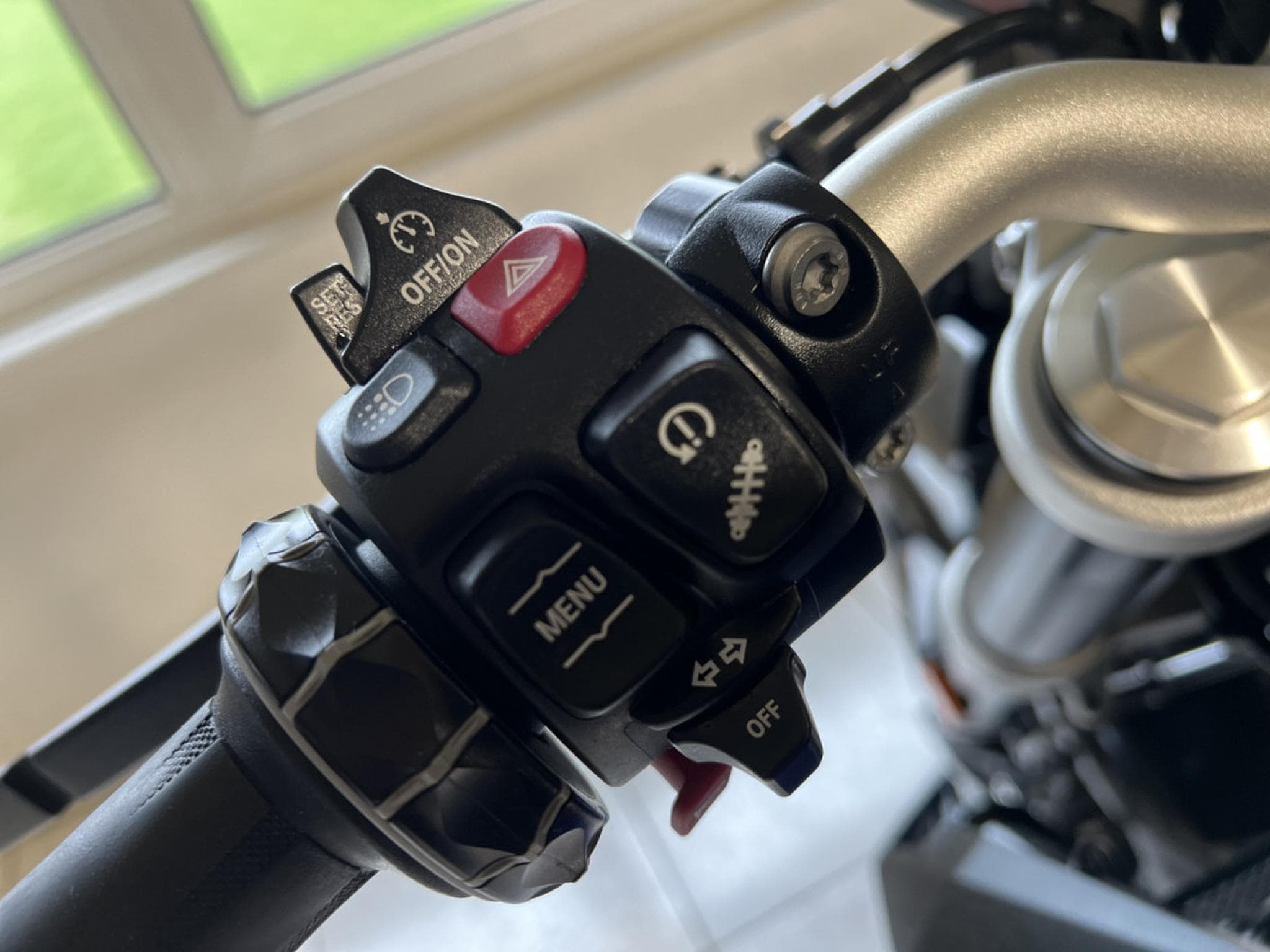 BMW F 900 R (2020) - Foto 10