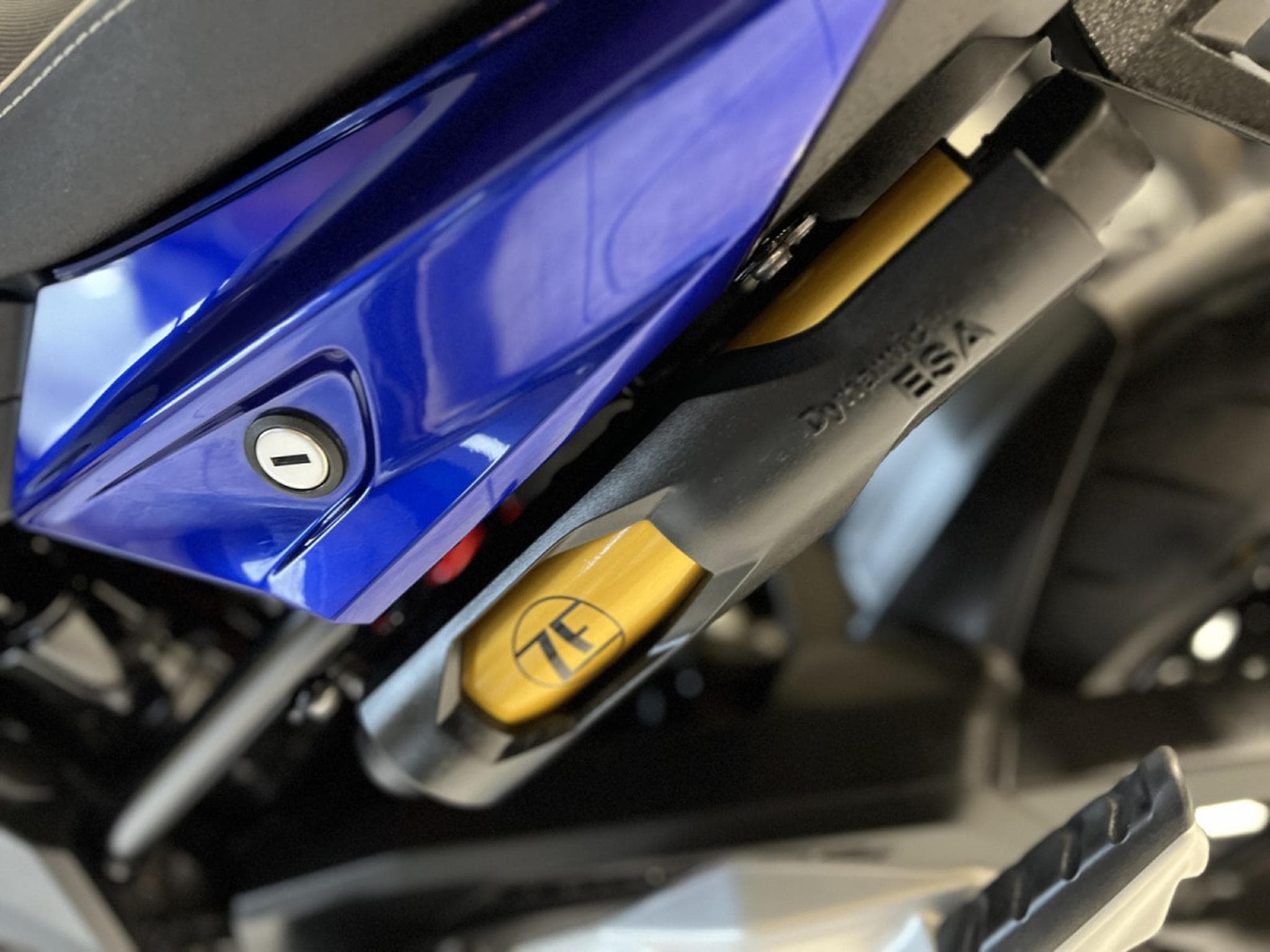 BMW F 900 R (2020) - Foto 8