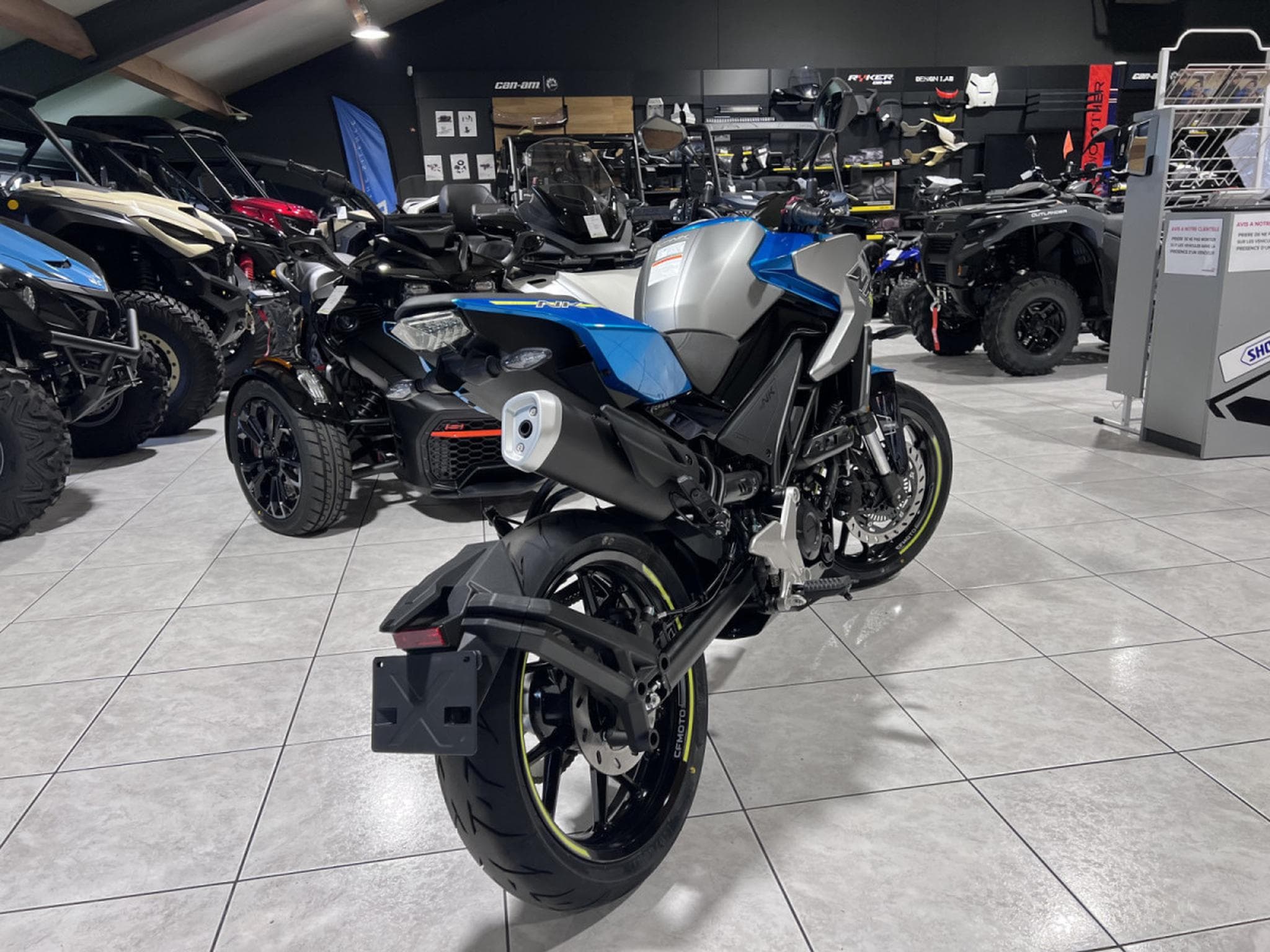 CF Moto 125 NK (2026) - Photo 3