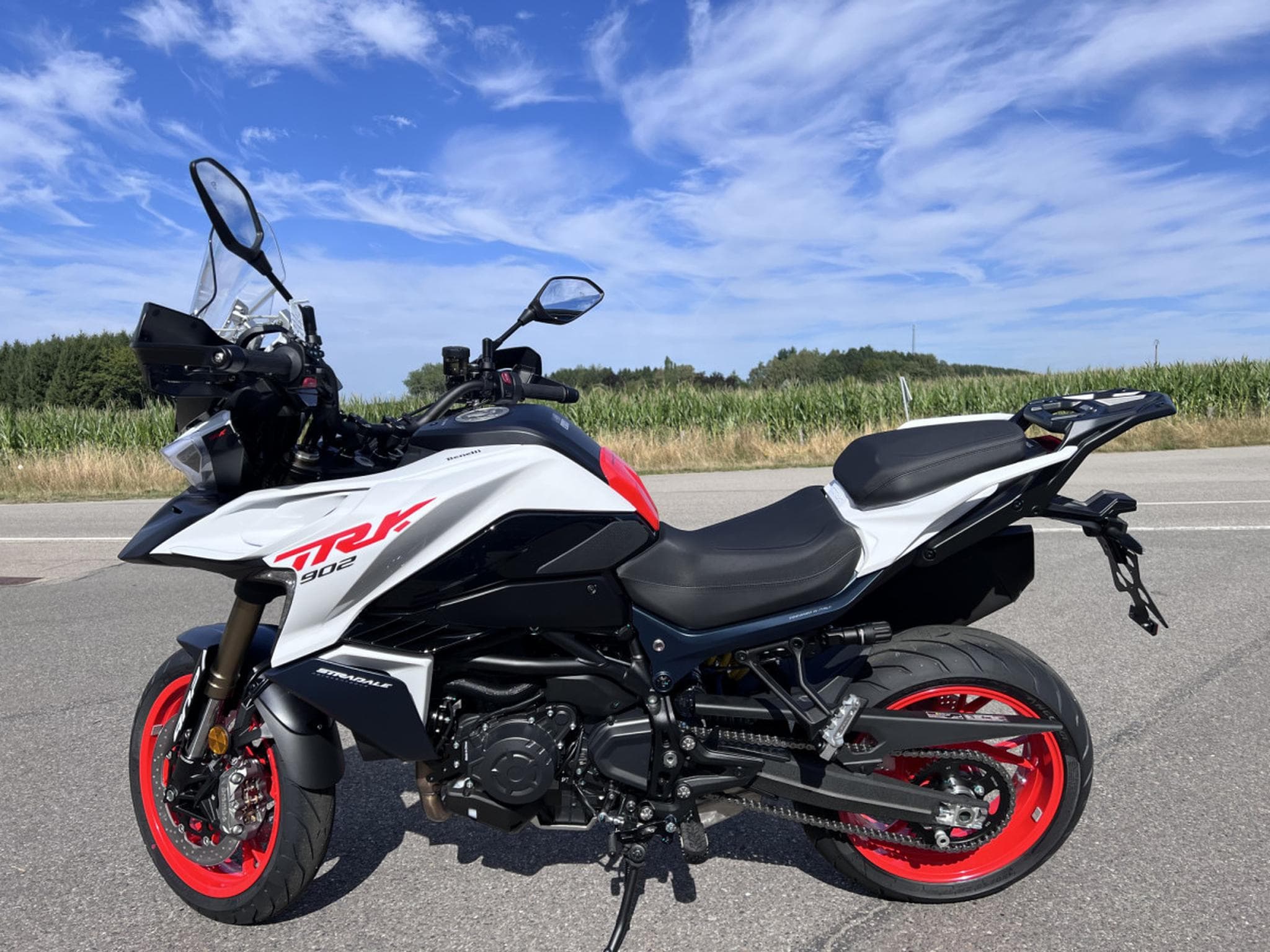Benelli TRK 902 STRADALE (2026) - Foto 4