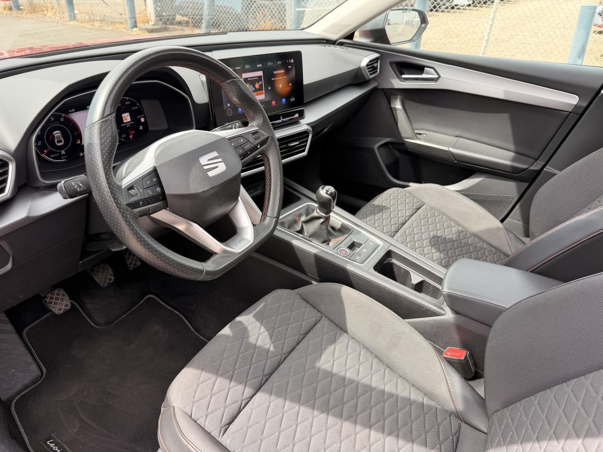 Seat Leon FR 1.5 TFSI 150 (2021) - Foto 15