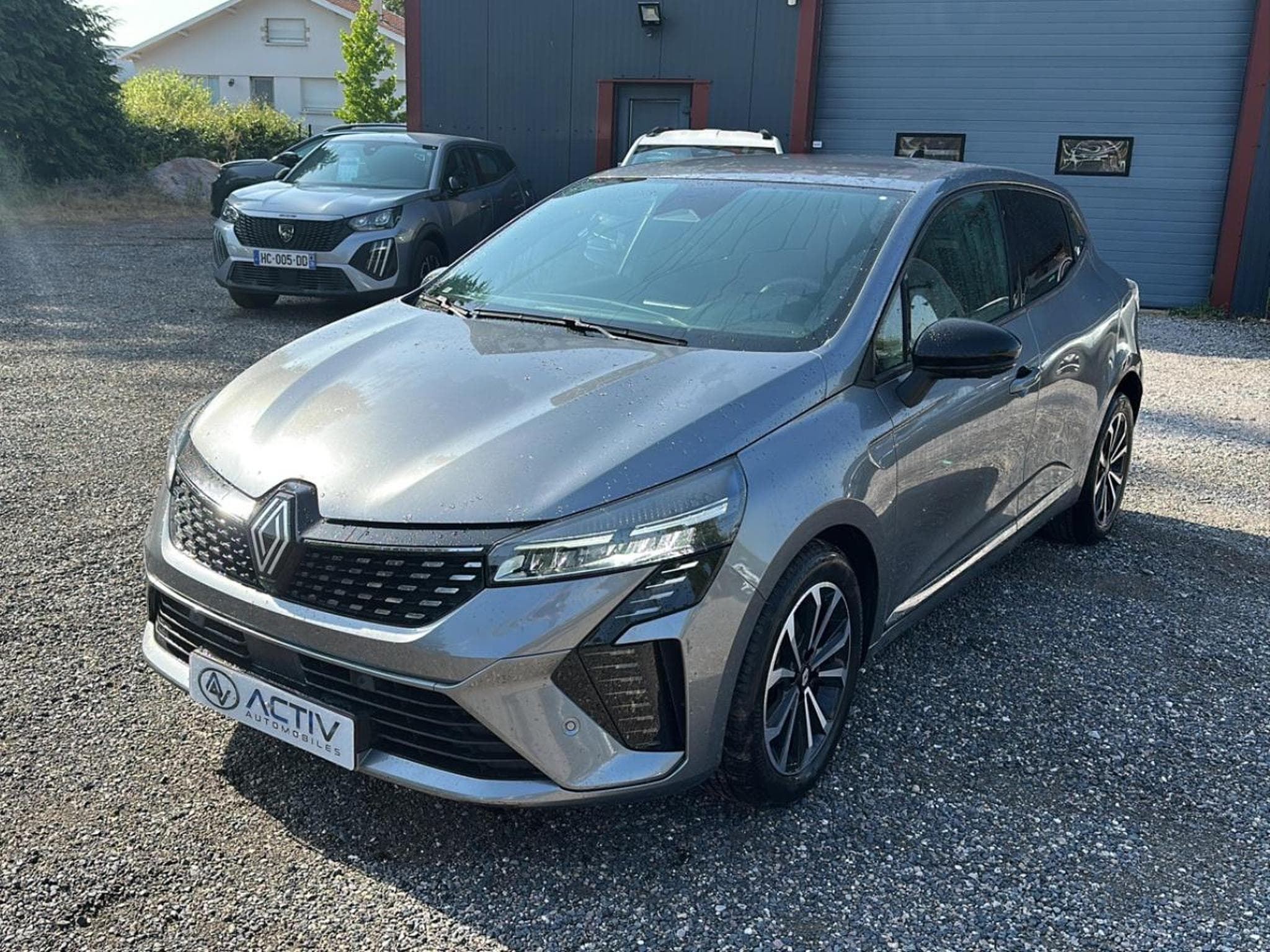 Renault Clio 1.0 TCE 90 TECHNO (2025) - Foto 1