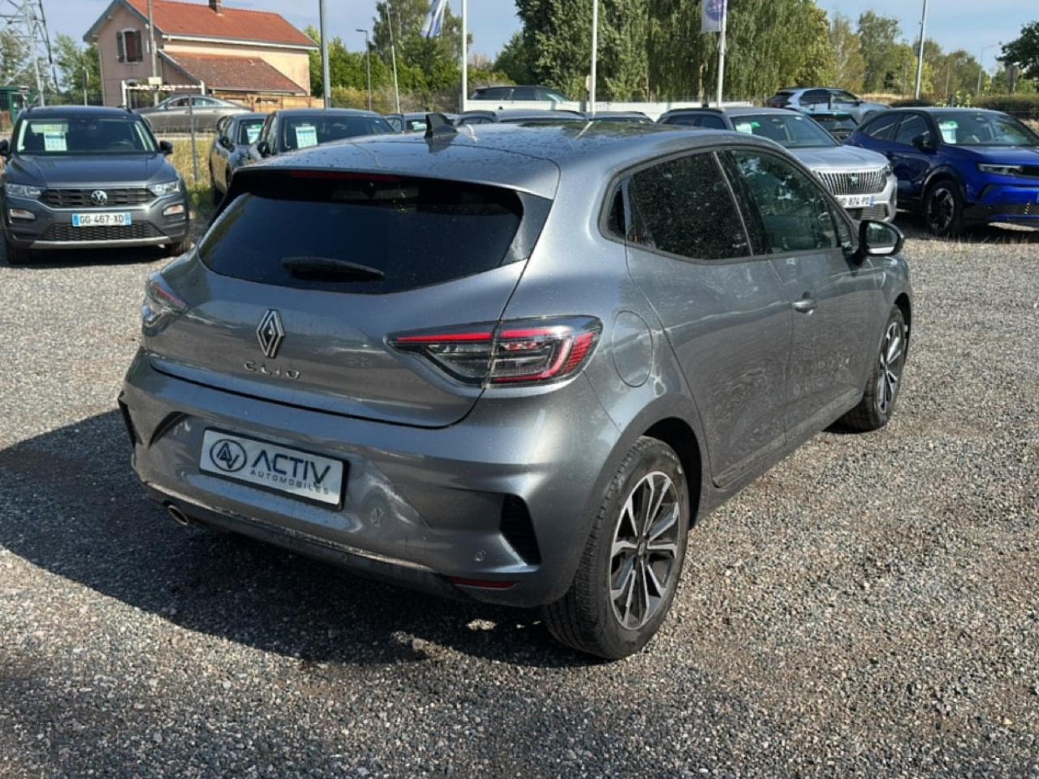 Renault Clio 1.0 TCE 90 TECHNO (2025) - Foto 5