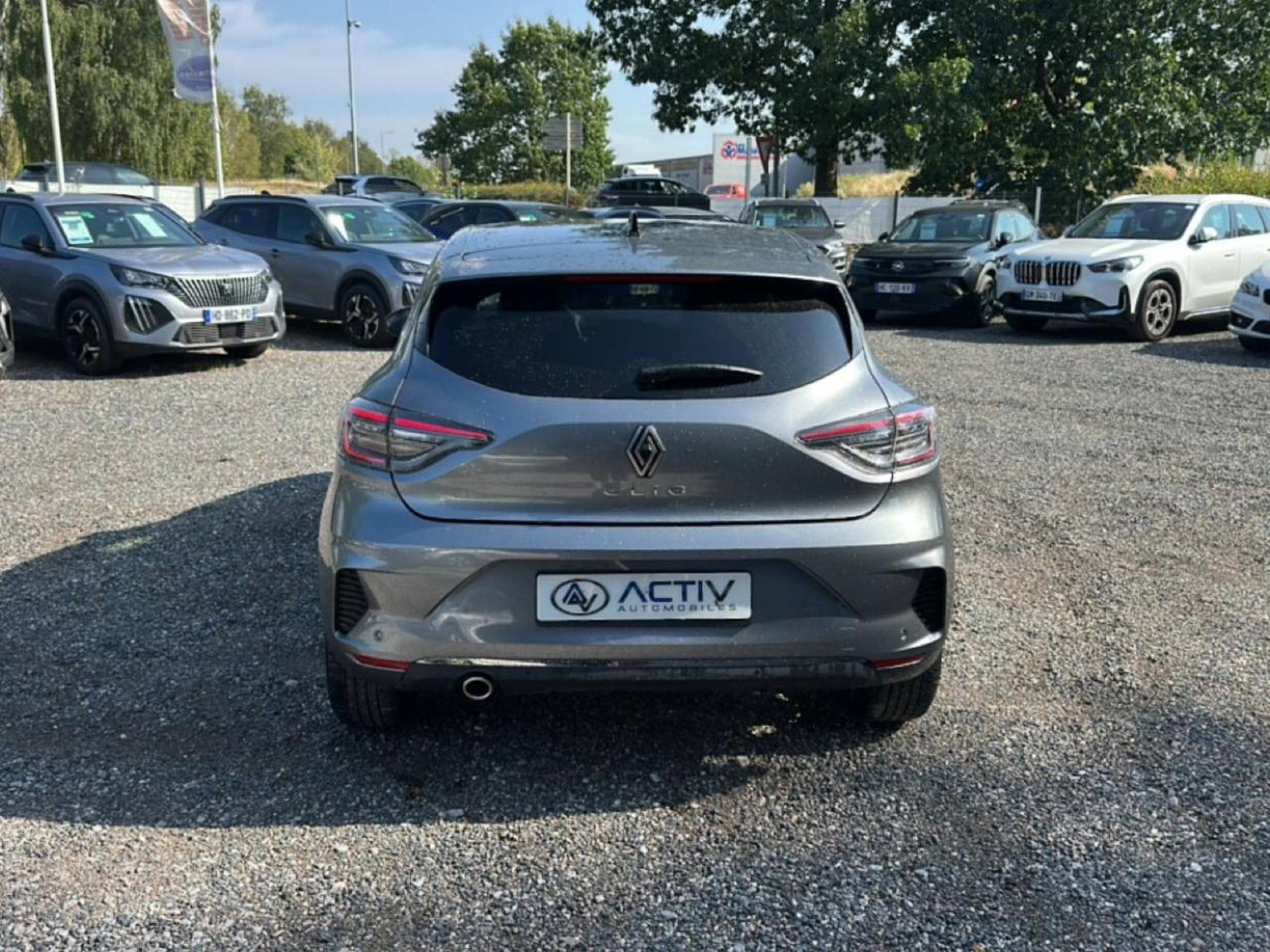Renault Clio 1.0 TCE 90 TECHNO (2025) - Foto 6