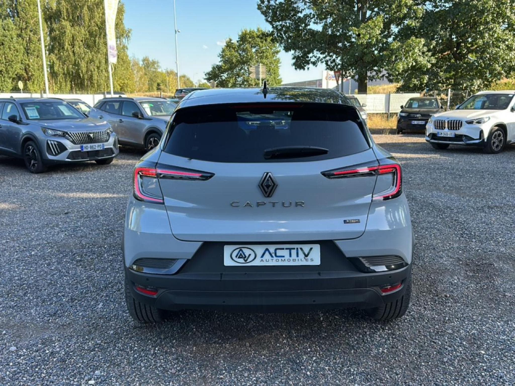 Renault Captur 1.8 E-TECH FULL HYBRID 160 TECHNO (2026) - Foto 6