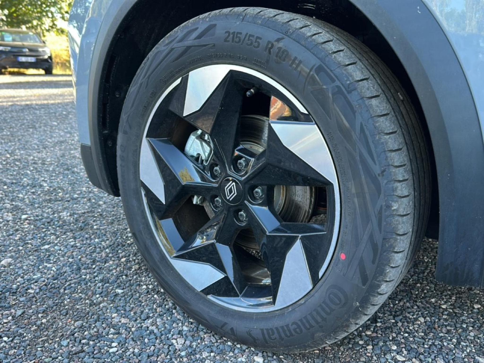 Renault Captur 1.8 E-TECH FULL HYBRID 160 TECHNO (2026) - Foto 9