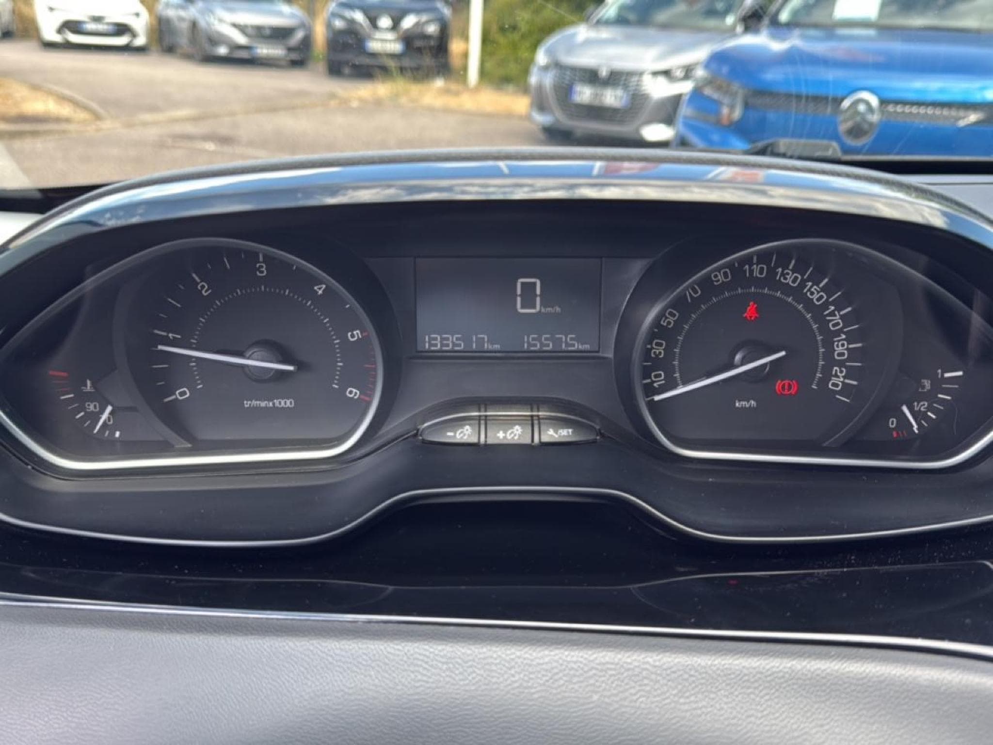 Peugeot 208 1.5 BLUEHDI 100 ACTIVE (2019) - Foto 20