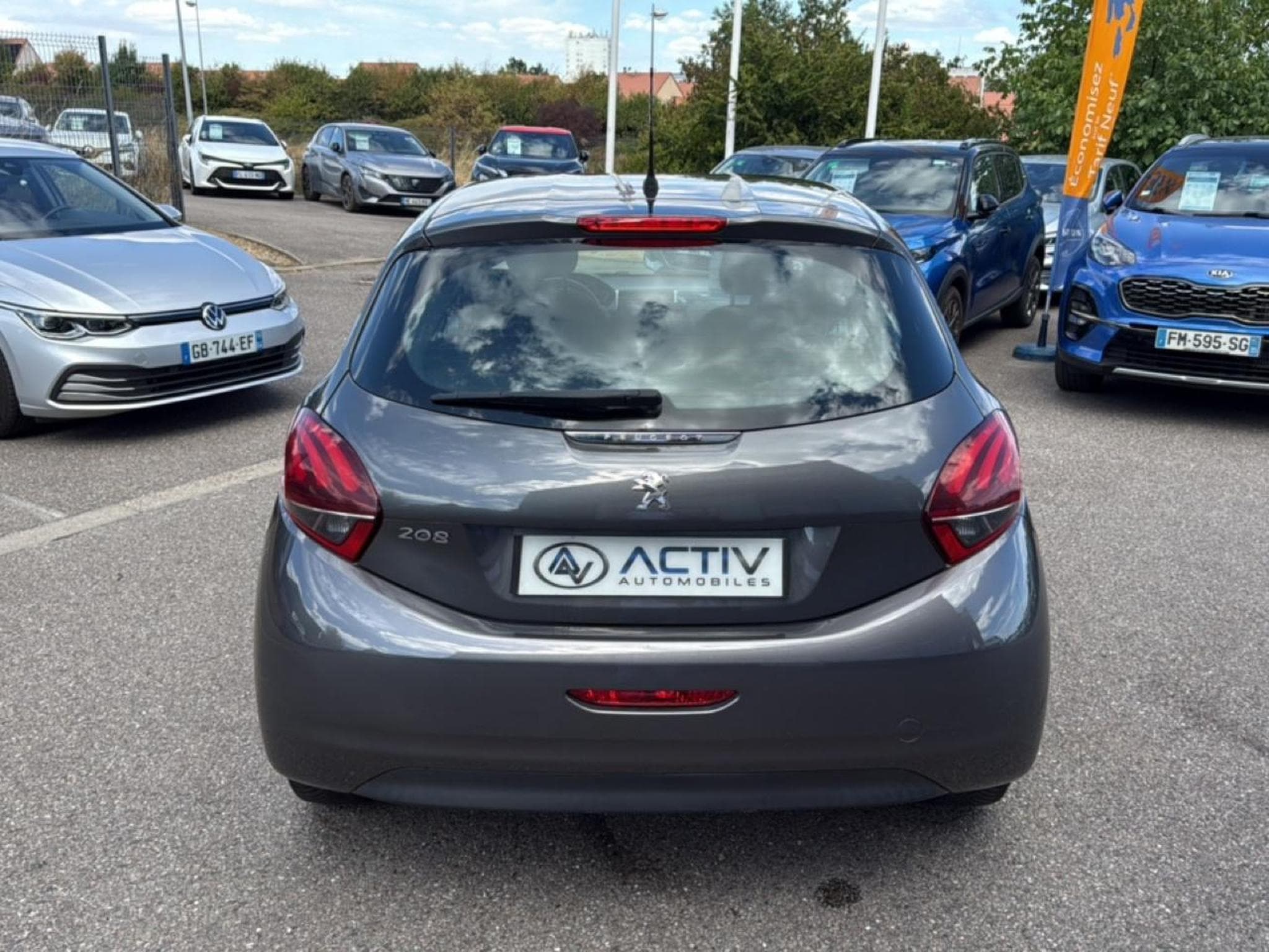 Peugeot 208 1.5 BLUEHDI 100 ACTIVE (2019) - Foto 8