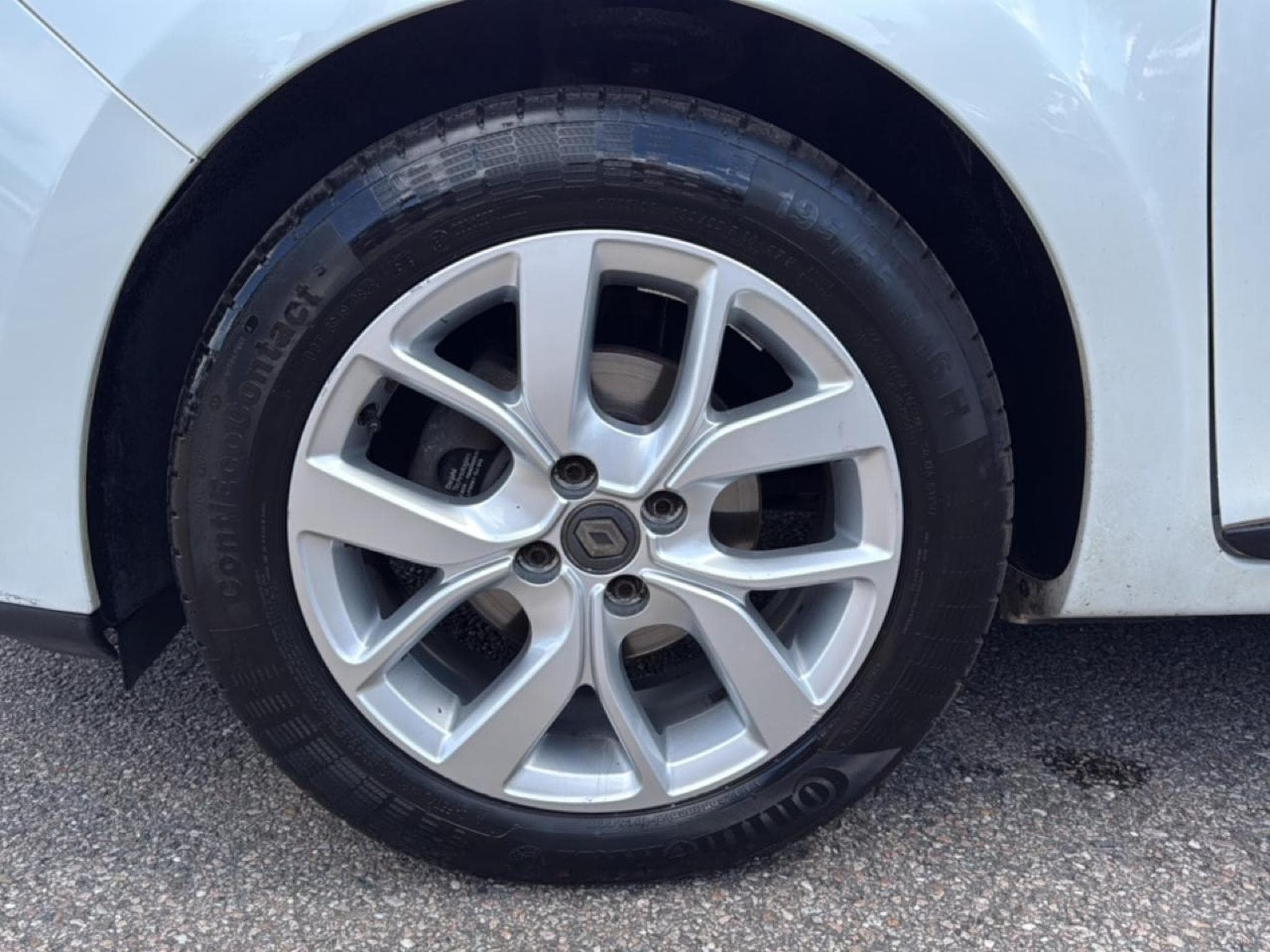 Renault CLIO IV ESTATE 0.9 TCE 90 ENERGY LIMITED (2019) - Foto 12
